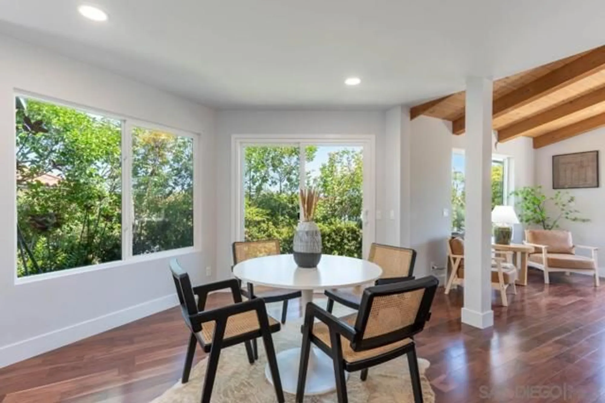Property Slideshow image 13 of 70 | 907 ridge heights dr, Fallbrook, CA, 92028