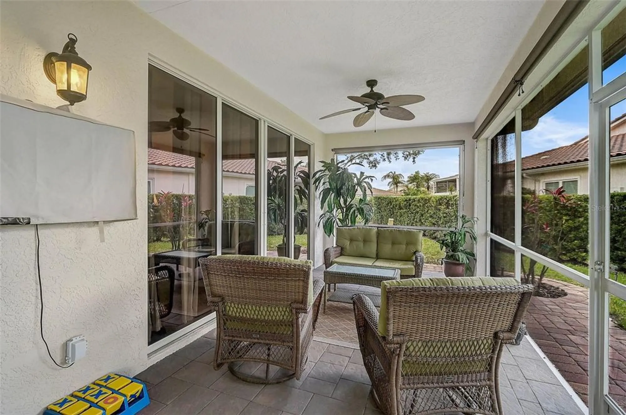 Property Slideshow image 34 of 49 | 7341 golf pointe cir, Sarasota, FL, 34243