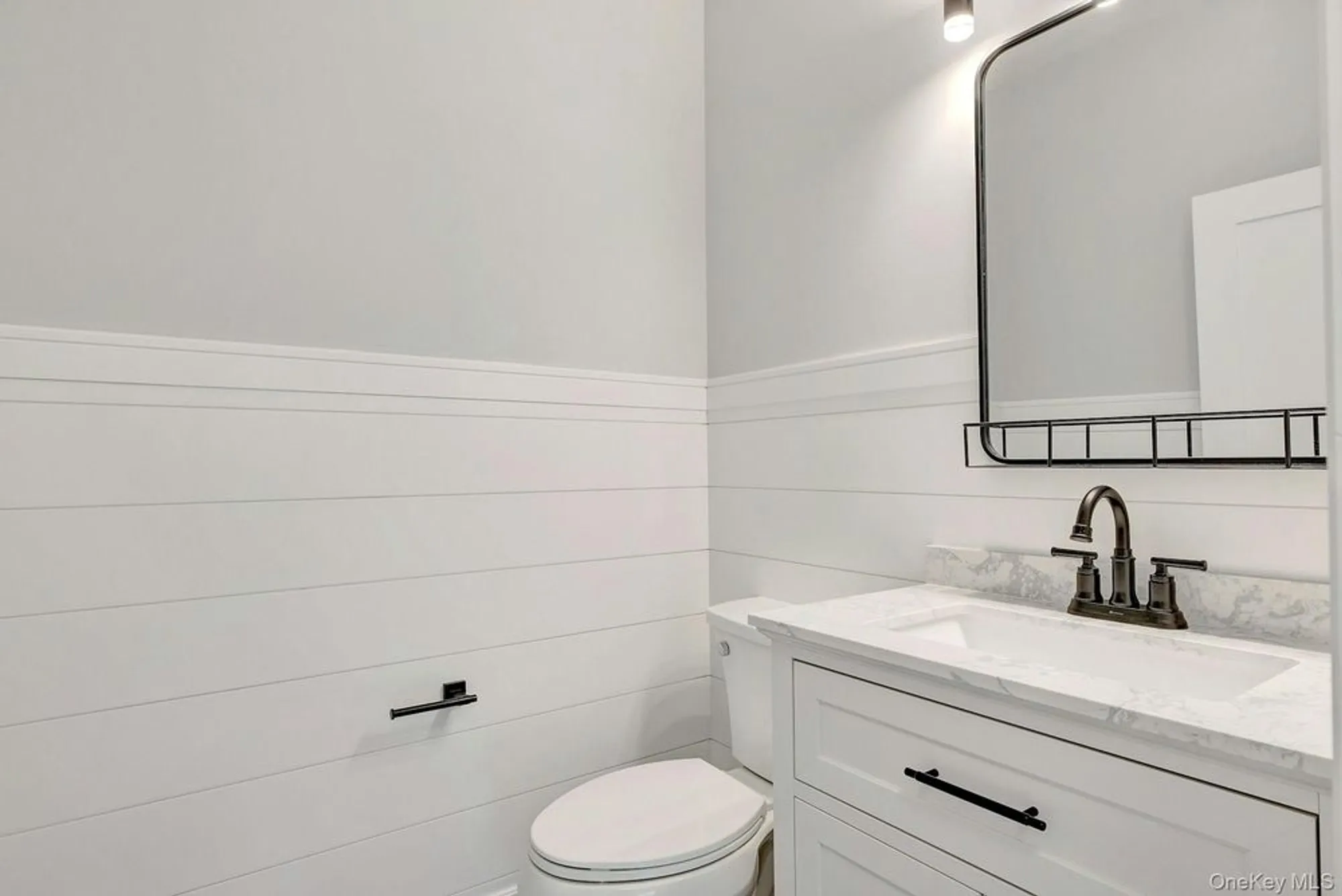 Property Slideshow image 20 of 41 | 509 oak bluff ct, Moriches, NY, 11955