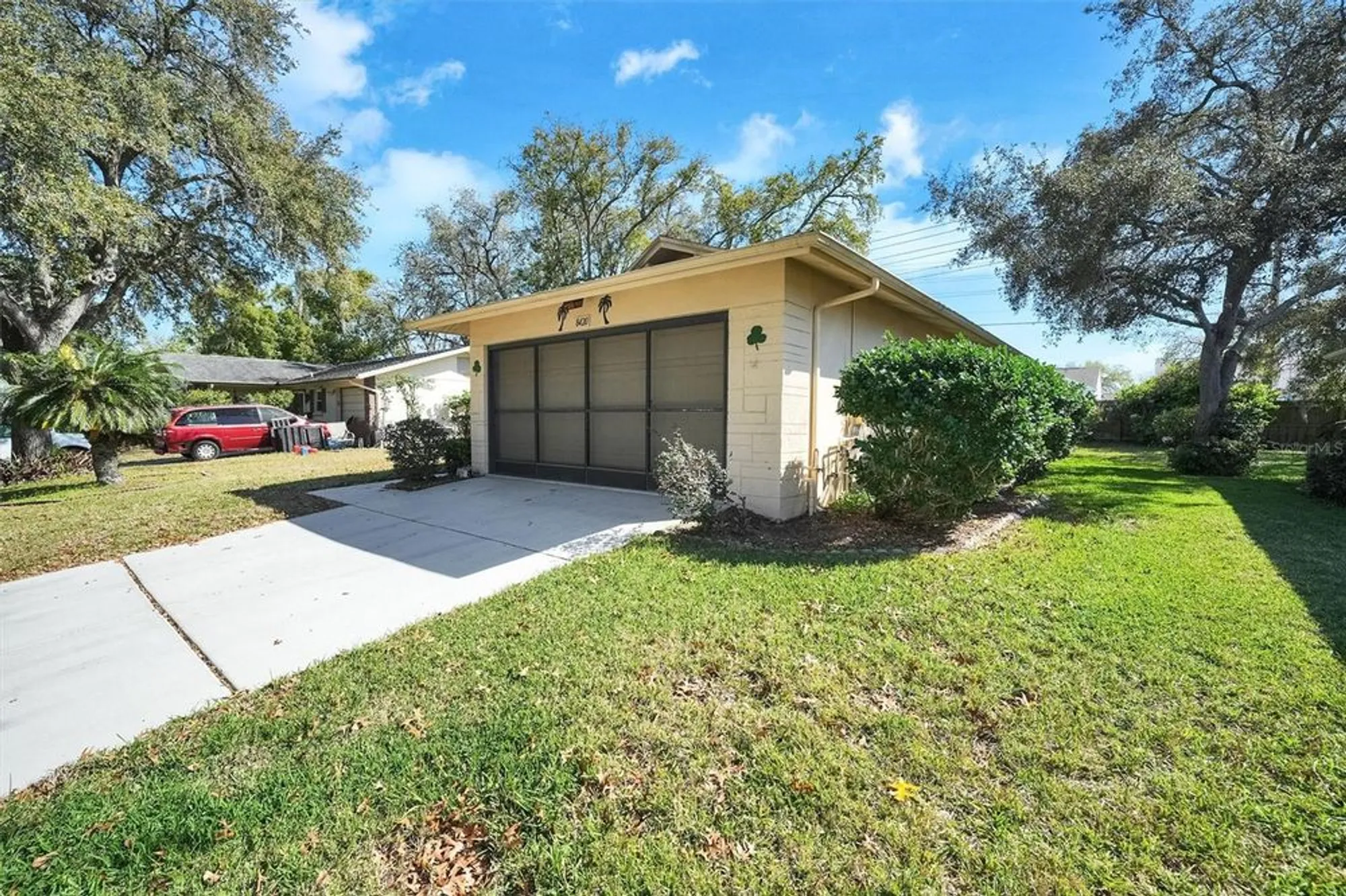 Property Slideshow image 5 of 45 | 8420 winding wood dr, Port Richey, FL, 34668