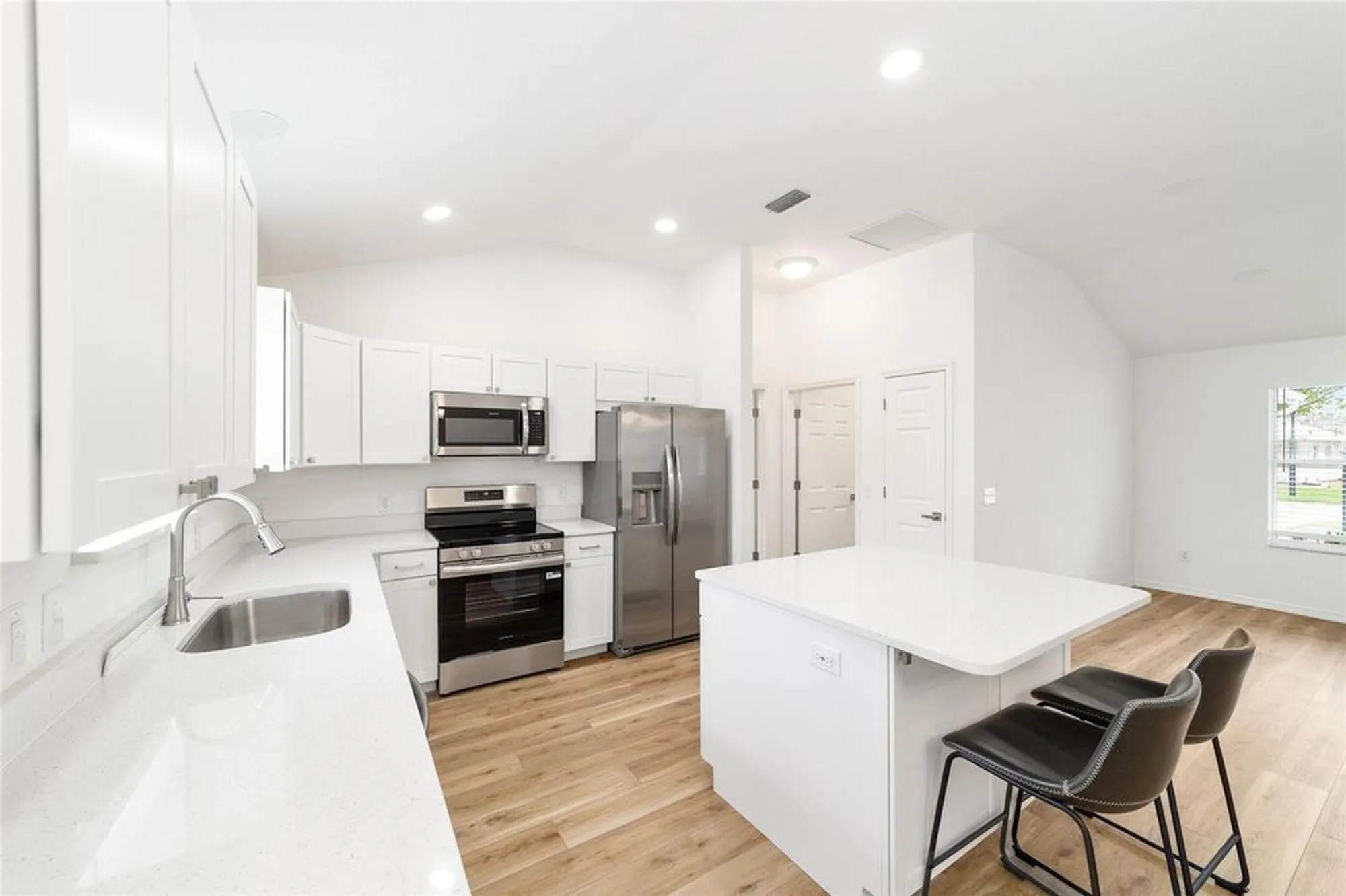 Property Slideshow image 13 of 38 | 1312 landeros ln, The Villages, FL, 32159