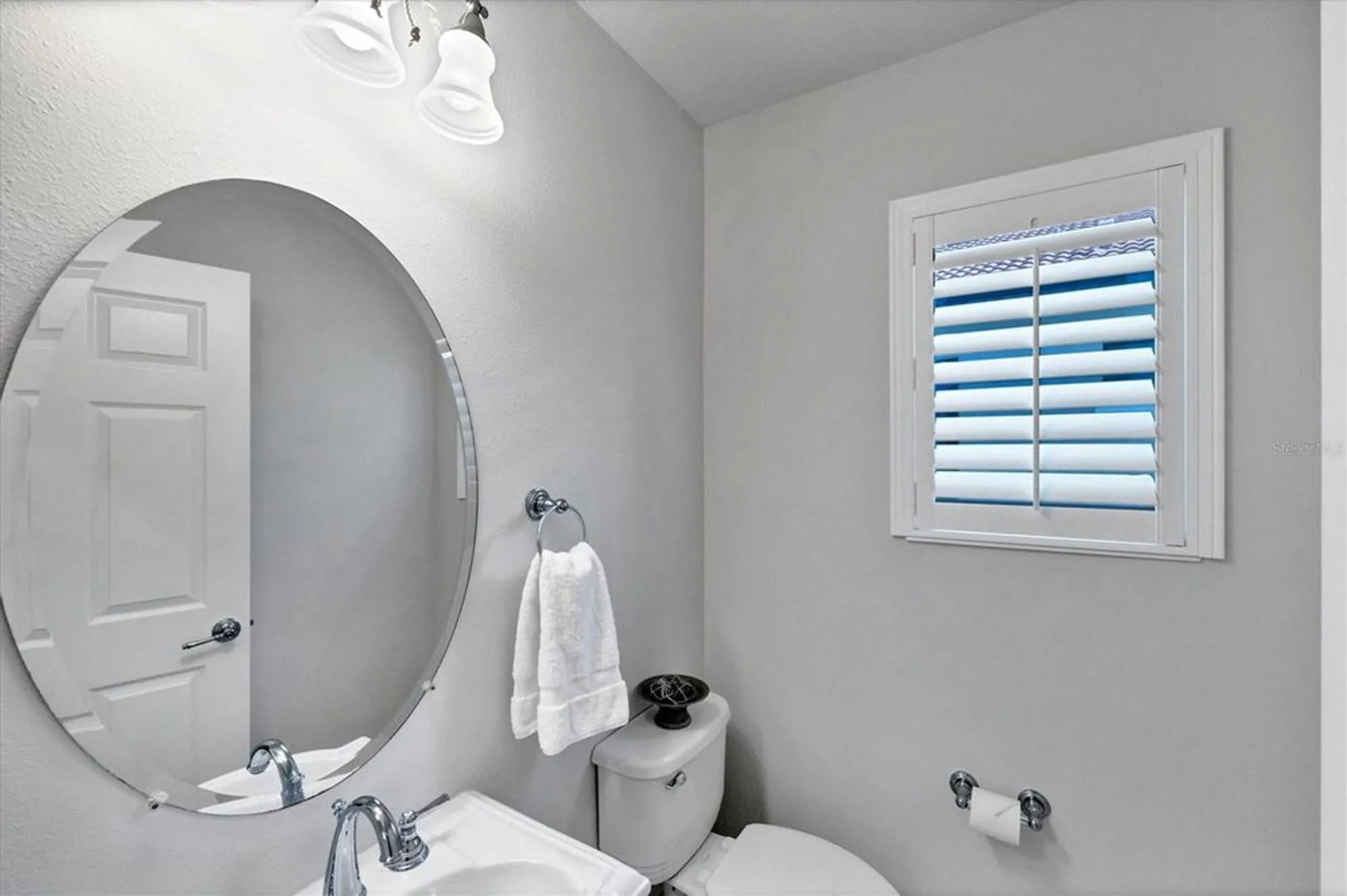 Property Slideshow image 66 of 82 | 23787 waverly cir, Venice, FL, 34293