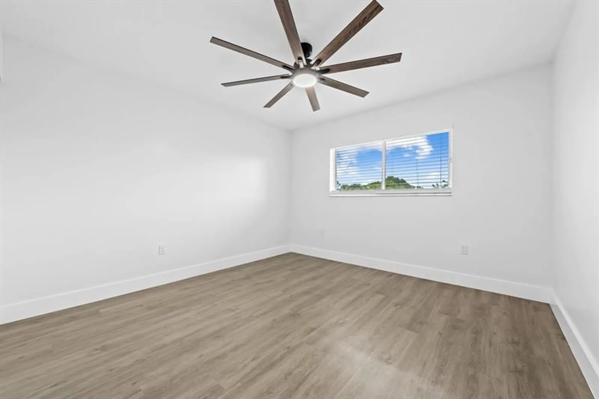 Property Slideshow image 19 of 20 | 4734 lucerne lakes blvd 303, Lake Worth, FL, 33467