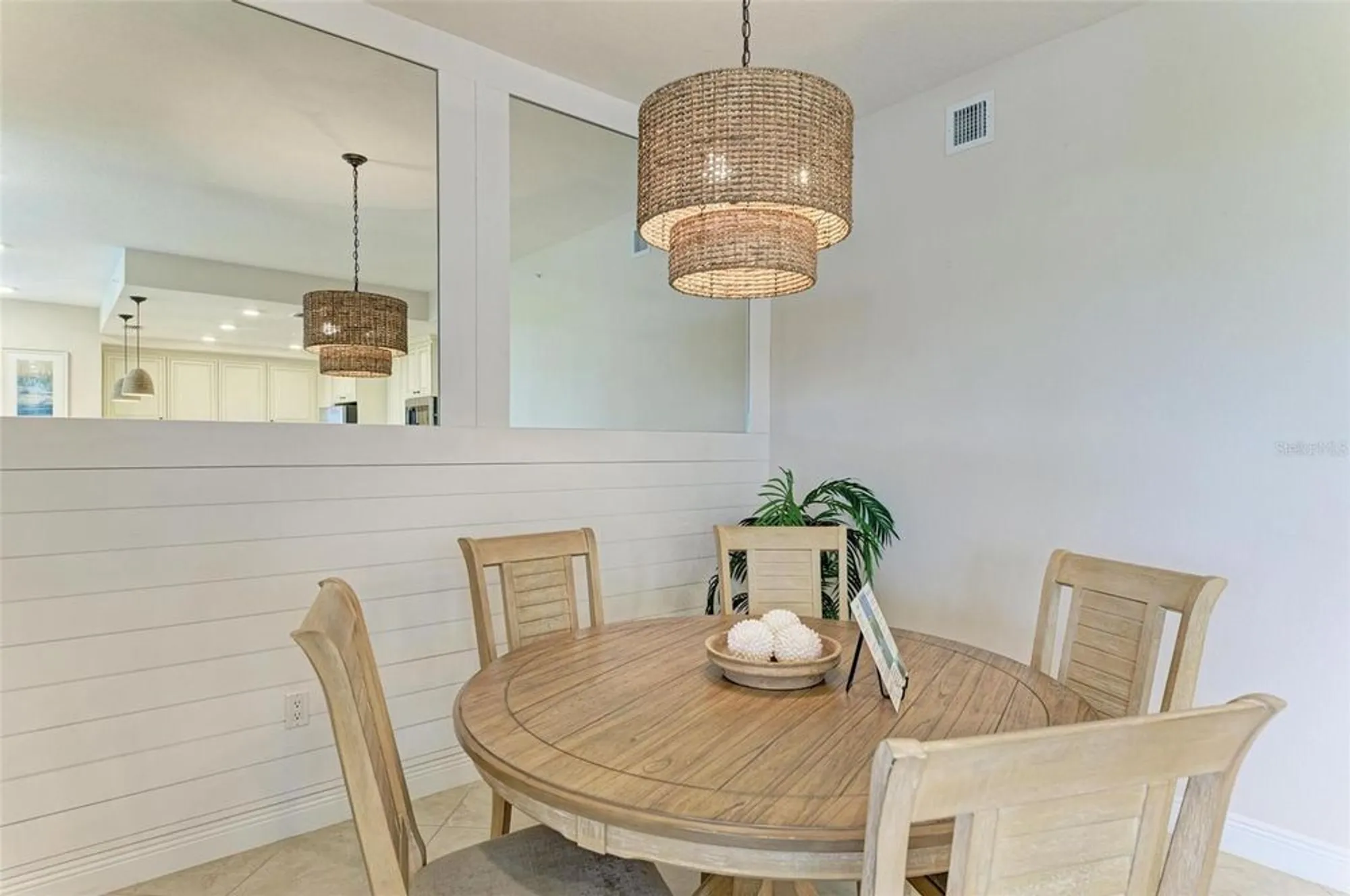 Property Slideshow image 15 of 89 | 391 aruba cir unit 302, Bradenton, FL, 34209