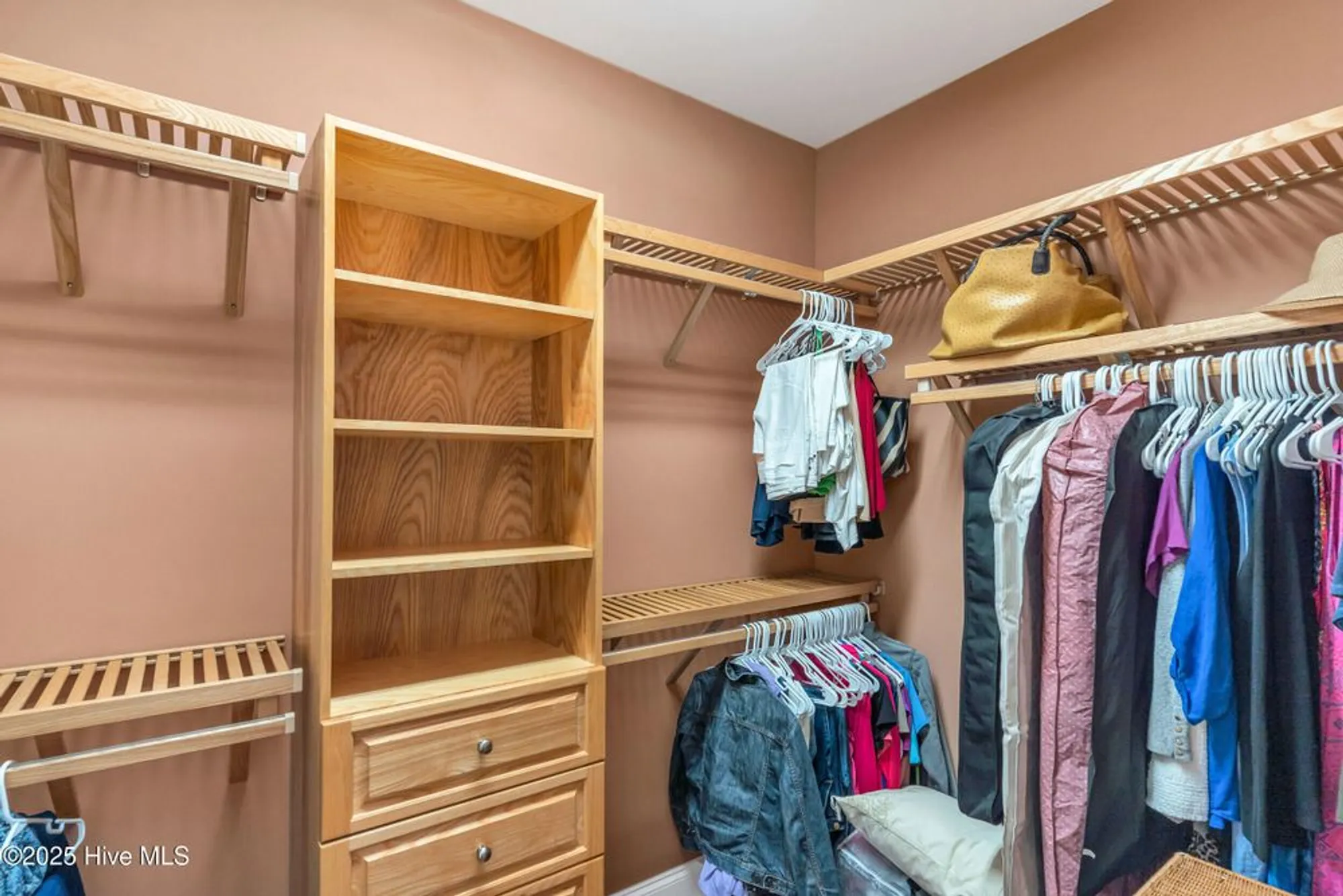 Property Slideshow image 26 of 71 | 2019 annsdale dr, Leland, NC, 28451