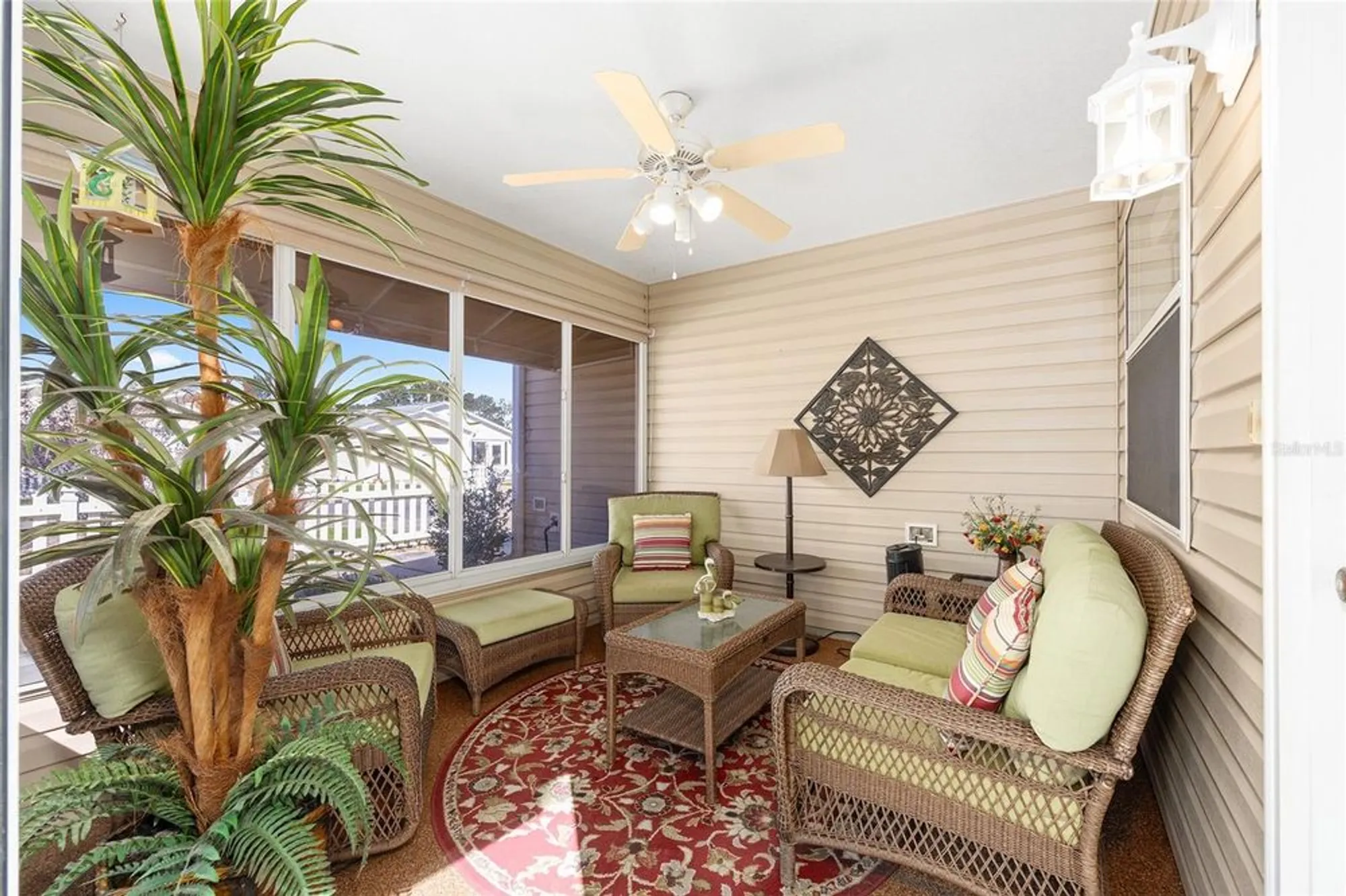 Property Slideshow image 3 of 43 | 16894 se 94th sunnybrook cir, The Villages, FL, 32162