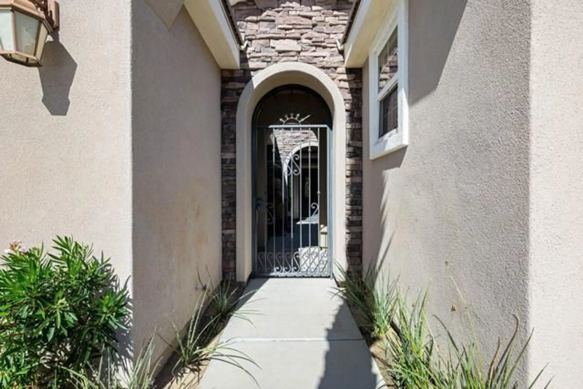 Property Slideshow image 5 of 83 | 81406 joshua tree ct, La Quinta, CA, 92253
