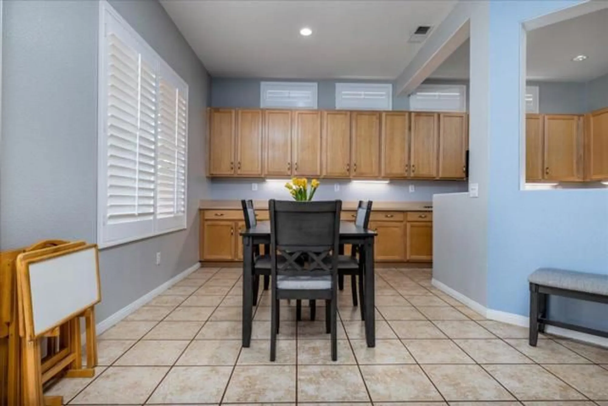 Property Slideshow image 11 of 40 | 2165 birdie dr, Banning, CA, 92220