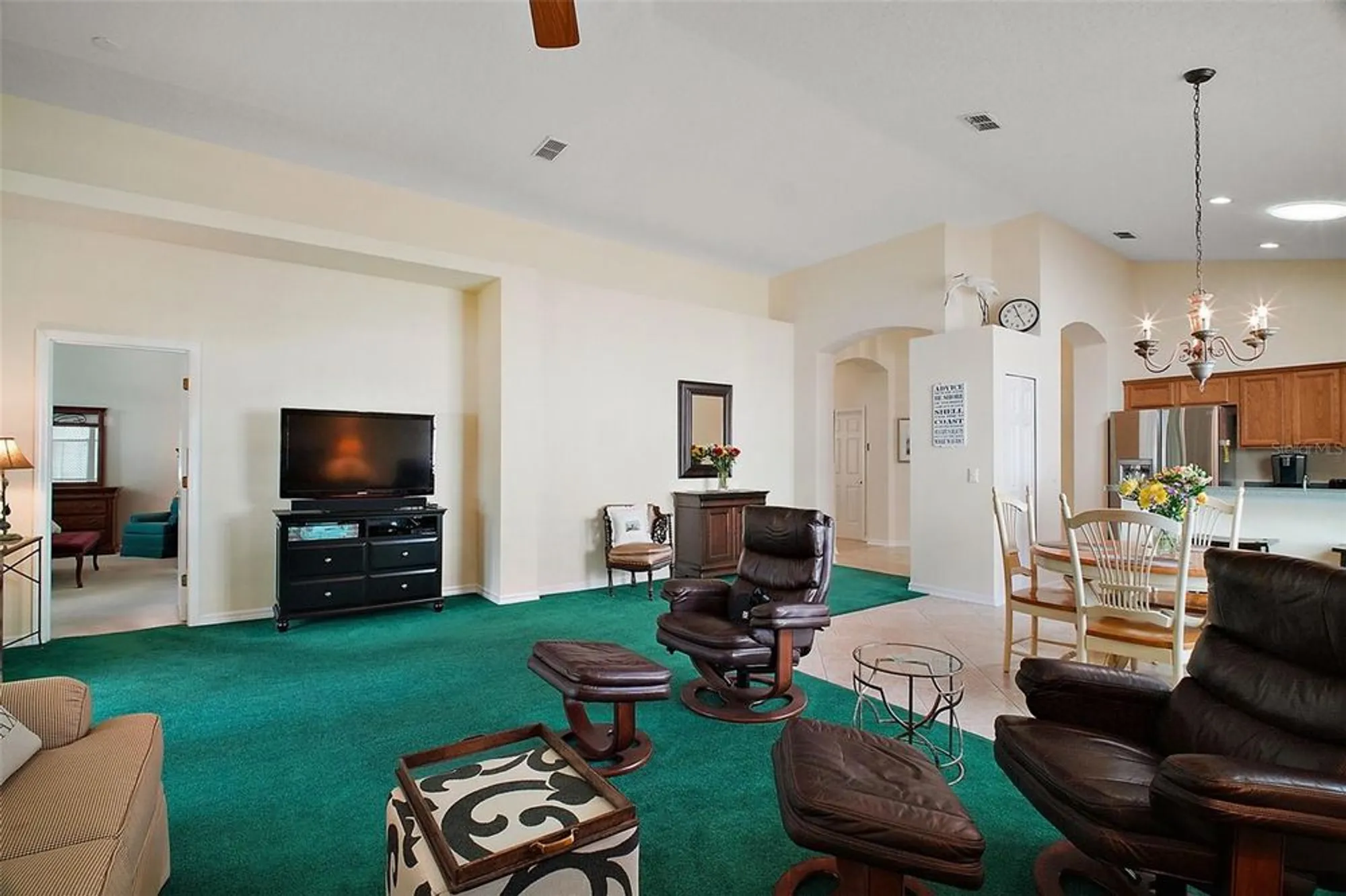 Property Slideshow image 23 of 53 | 8012 saint james way, Mount Dora, FL, 32757