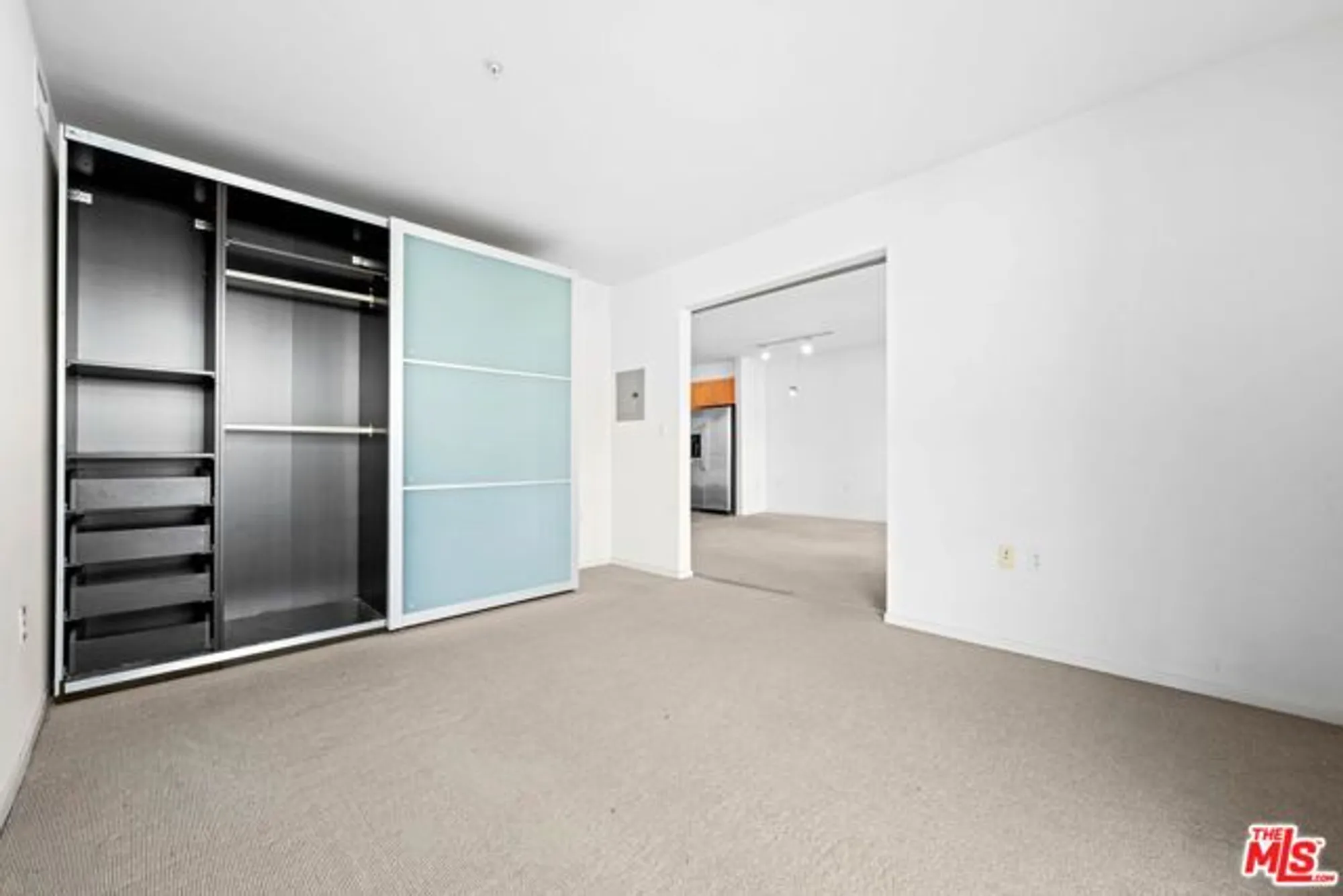 Property Slideshow image 8 of 35 | 267 s san pedro st unit 508, Los Angeles, CA, 90012