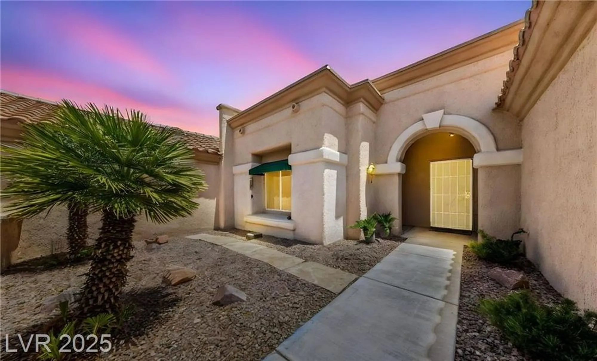 Property Slideshow image 4 of 71 | 1900 bellview st, Las Vegas, NV, 89134
