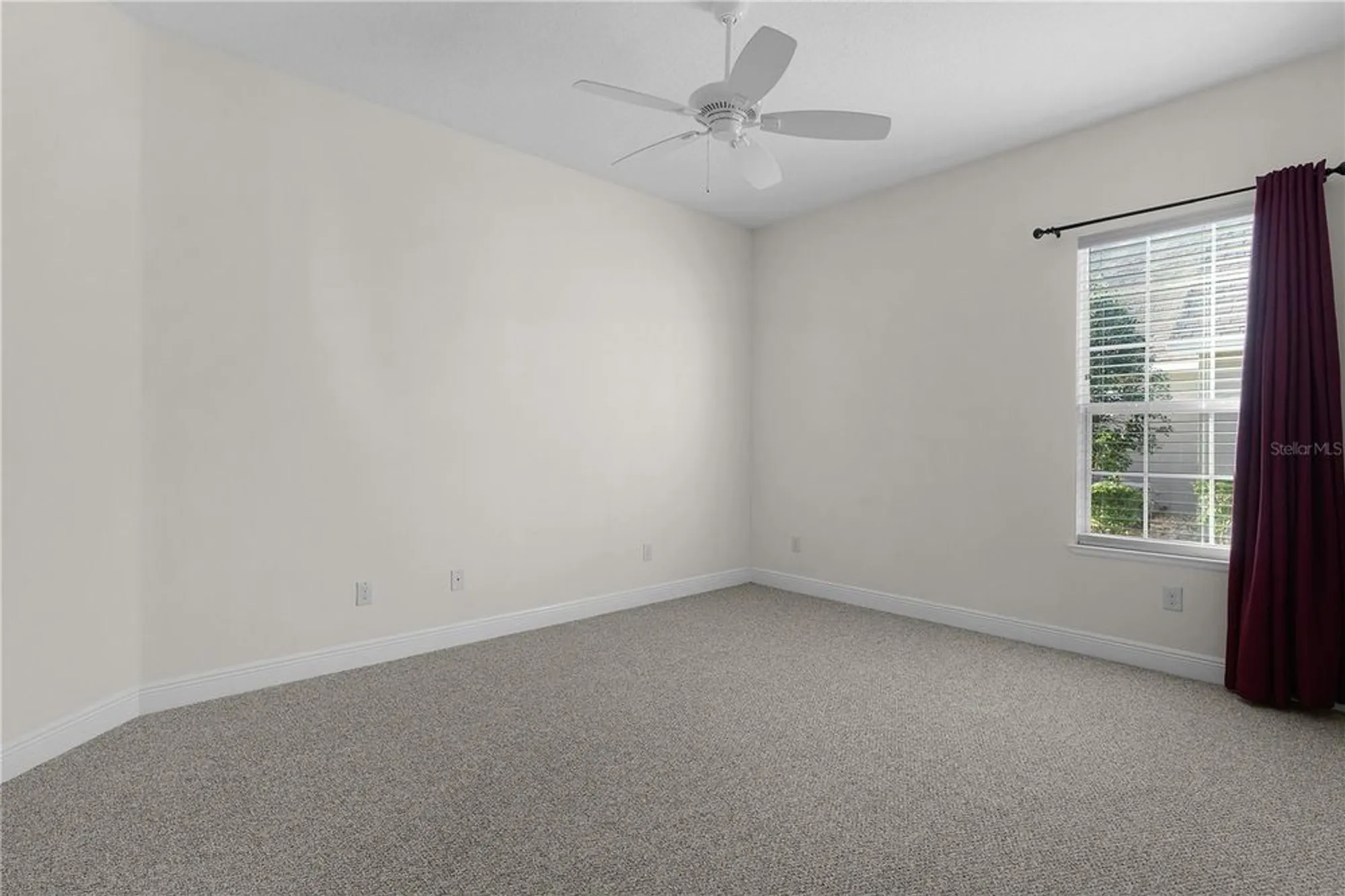 Property Slideshow image 23 of 51 | 2935 cedar grove loop, The Villages, FL, 32163