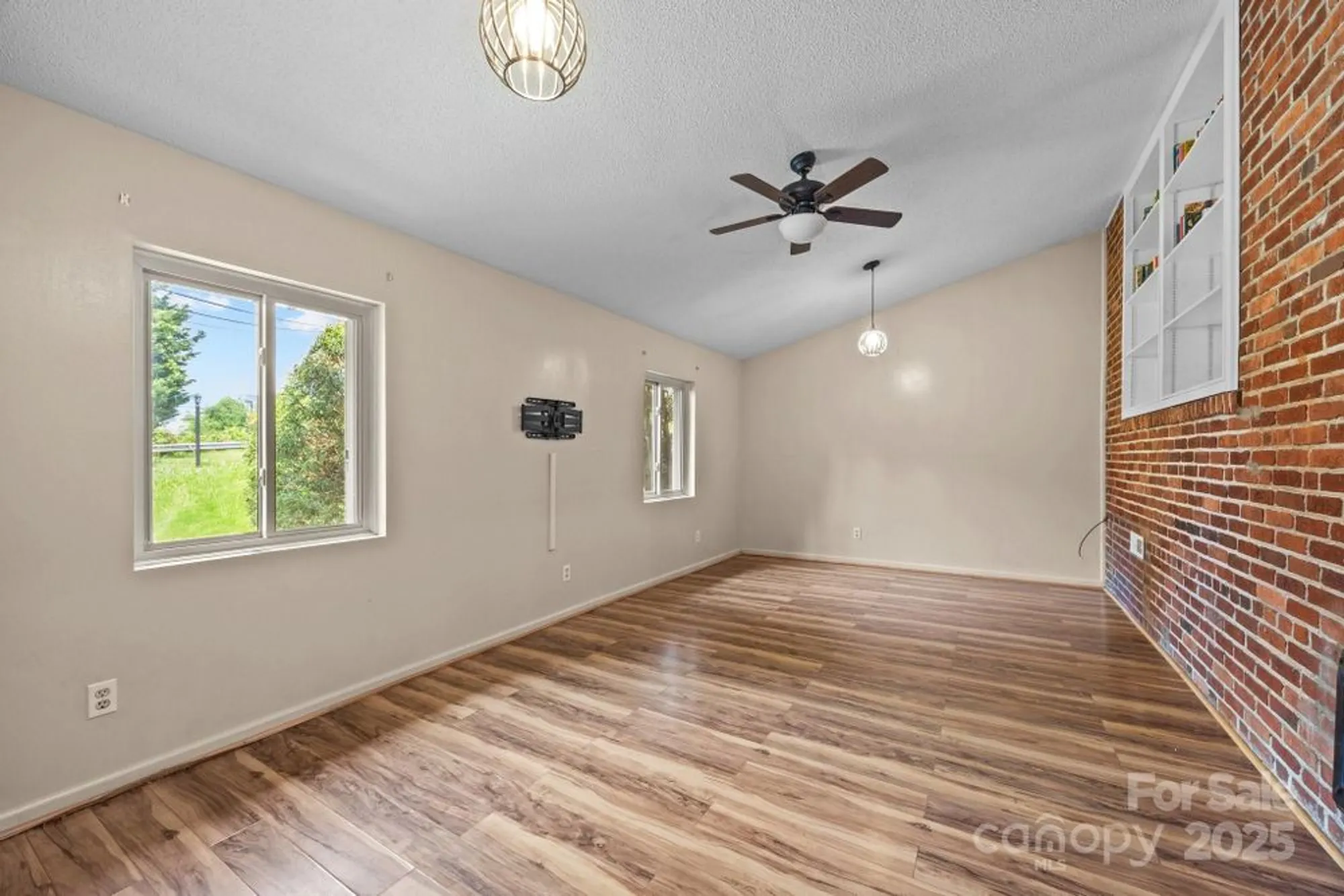 Property Slideshow image 16 of 30 | 2 enka orchard st, Candler, NC, 28715