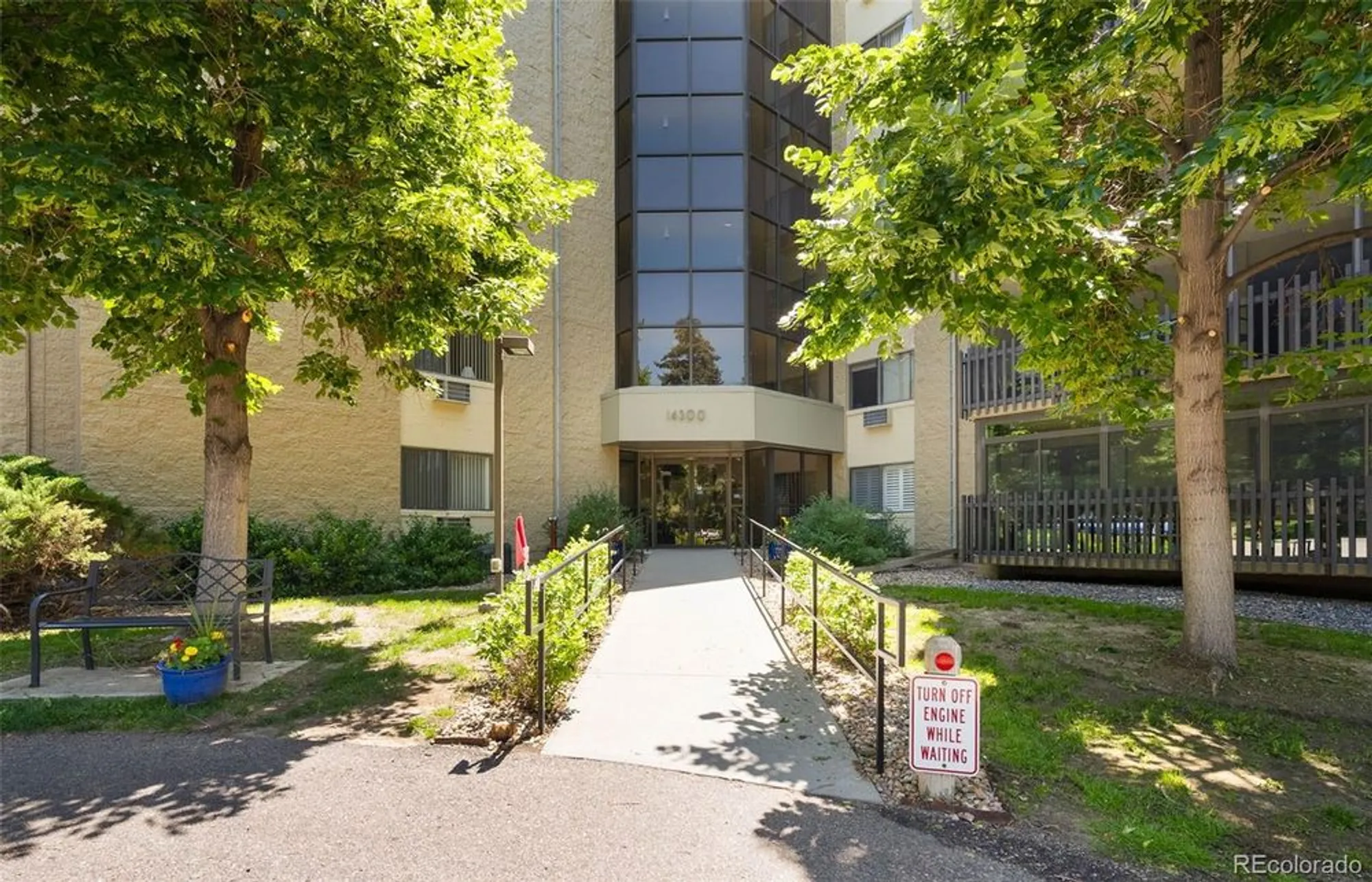 Property Slideshow image 28 of 35 | 14300 e marina dr apt 306, Aurora, CO, 80014