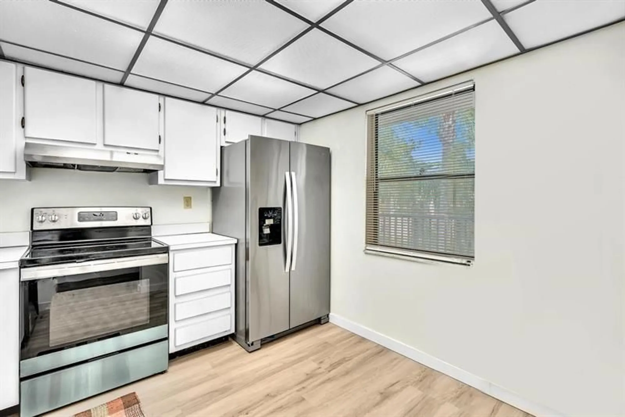 Property Slideshow image 9 of 48 | 6351 n university dr 324, Tamarac, FL, 33321