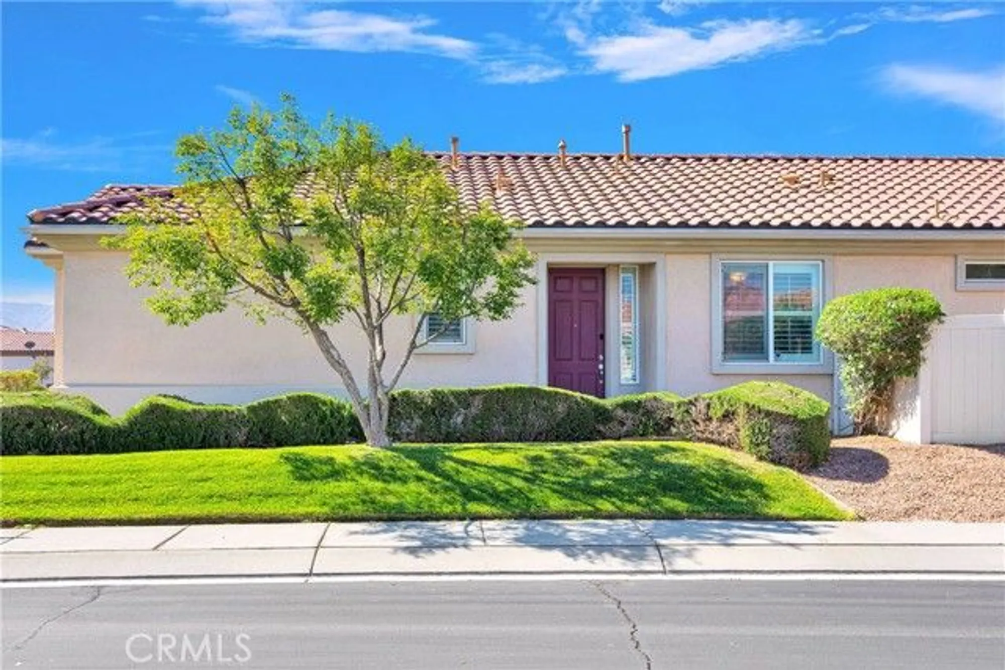 Property Slideshow image 2 of 45 | 11170 avonlea rd, Apple Valley, CA, 92308