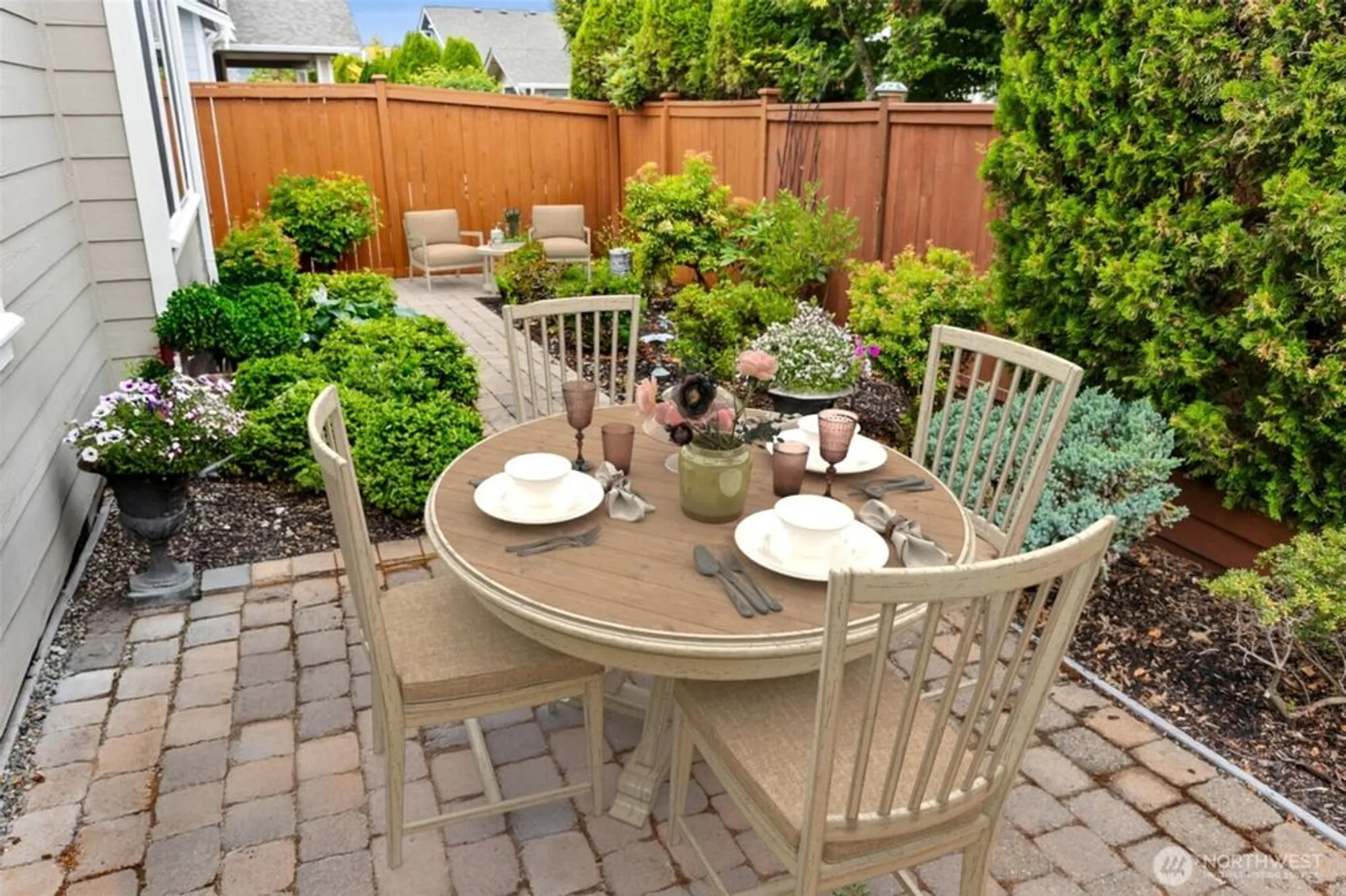 Property Slideshow image 23 of 36 | 8336 bainbridge loop, Lacey, WA, 98516