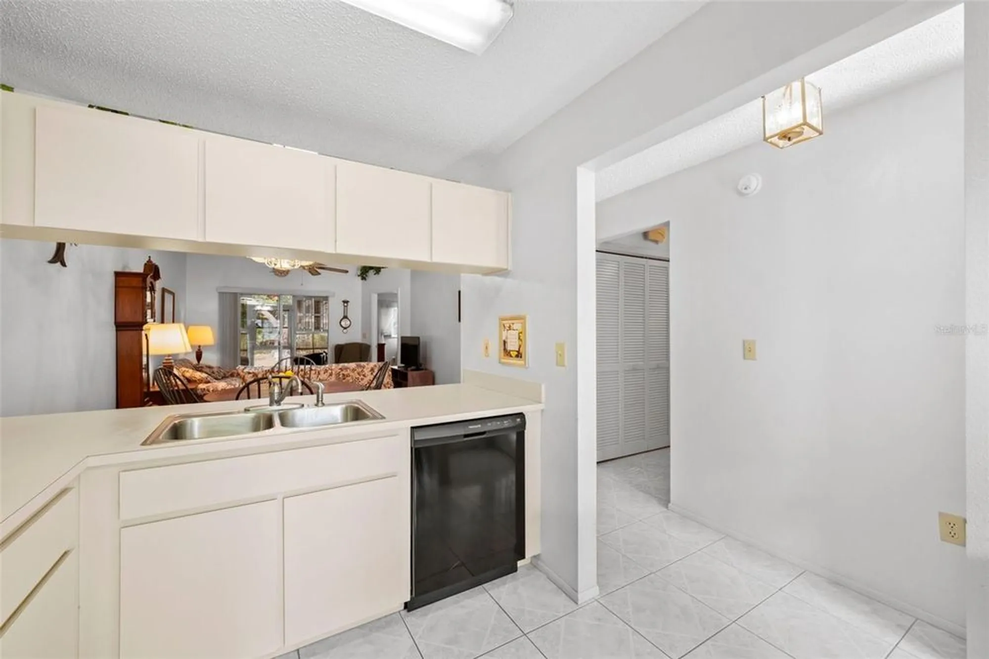 Property Slideshow image 5 of 17 | 4557 glen holw, New Port Richey, FL, 34653