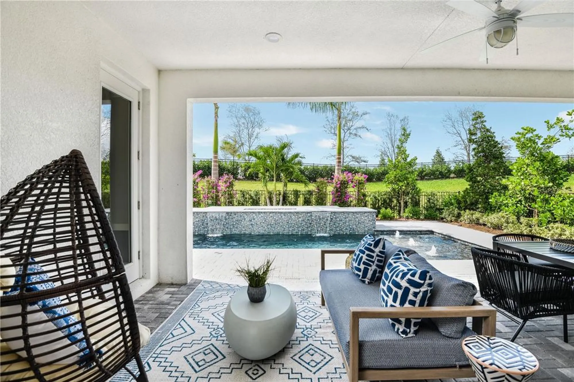 Property Slideshow image 32 of 61 | 18131 cresswind ter, Lakewood Ranch, FL, 34211