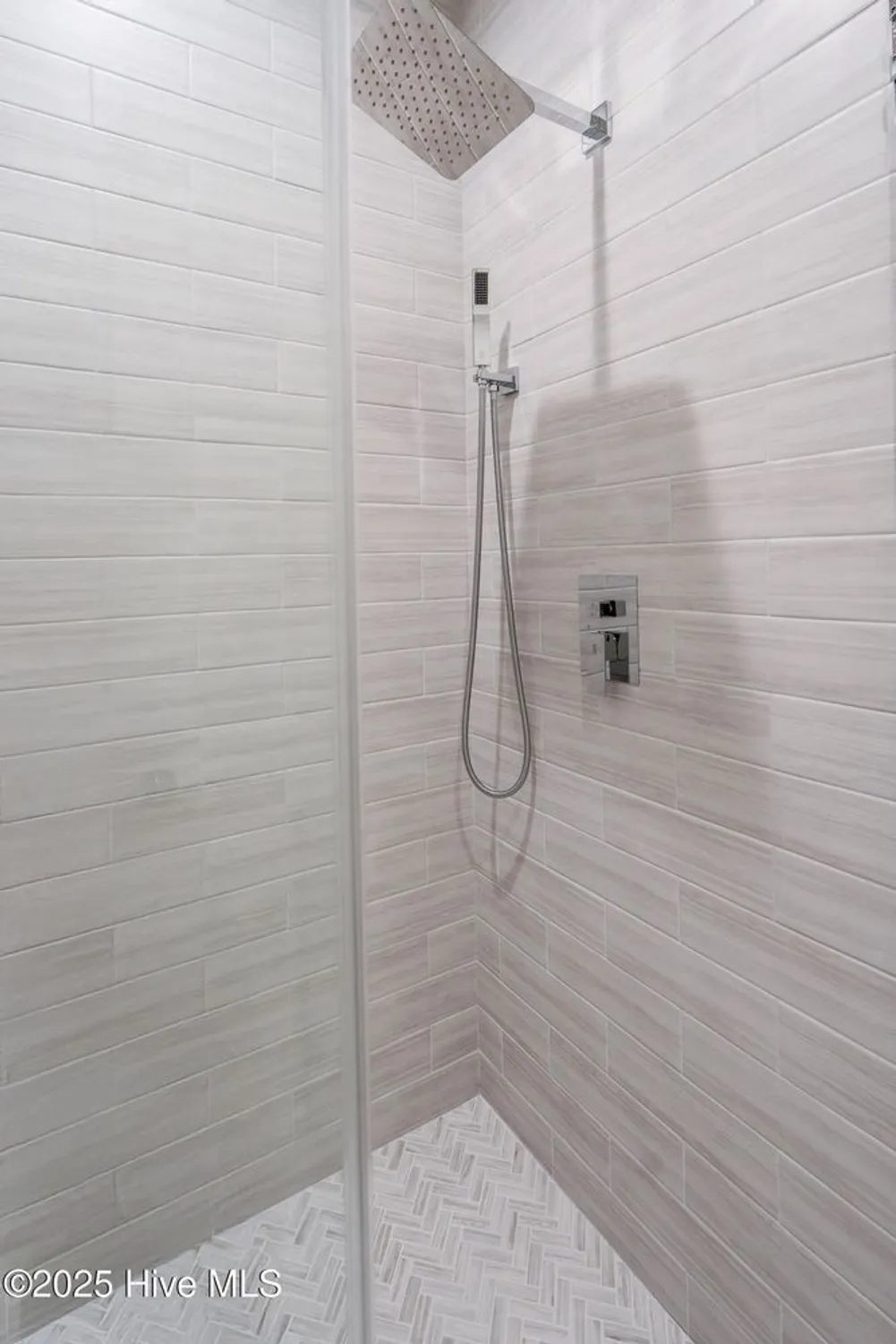 Property Slideshow image 41 of 62 | 704 squire ln, Wilmington, NC, 28411