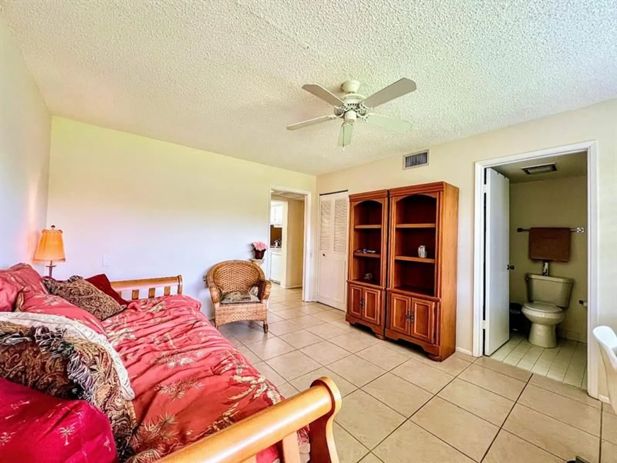 Property Slideshow image 14 of 57 | 2606 nassau bnd h2, Coconut Creek, FL, 33066
