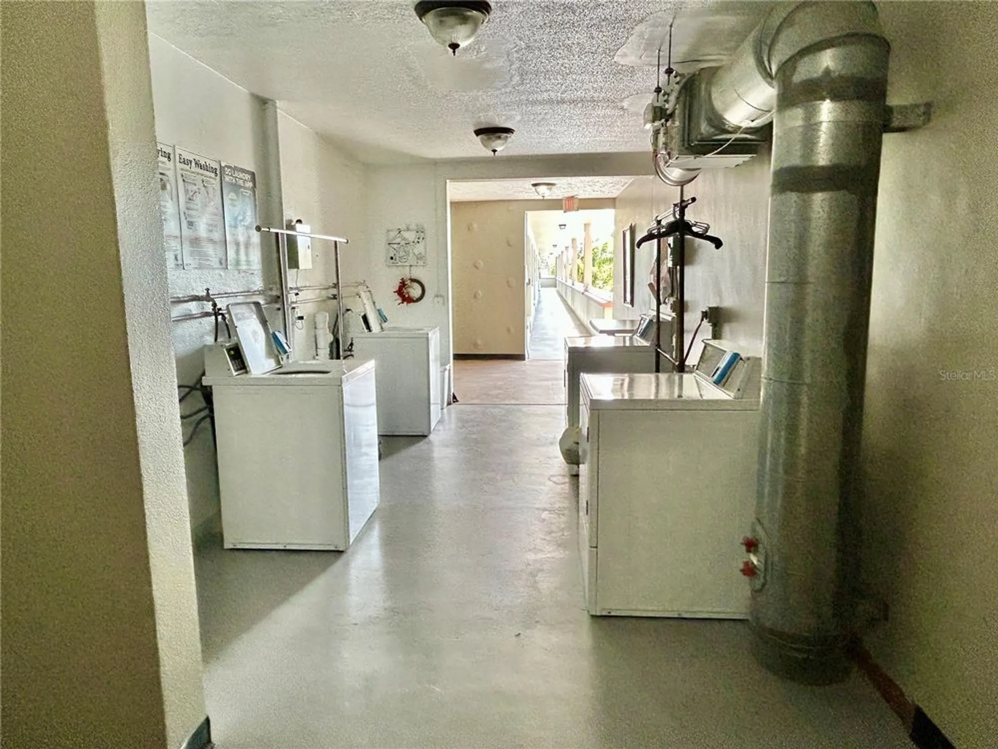 Property Slideshow image 26 of 47 | 2072 australia way 32, Clearwater, FL, 33763