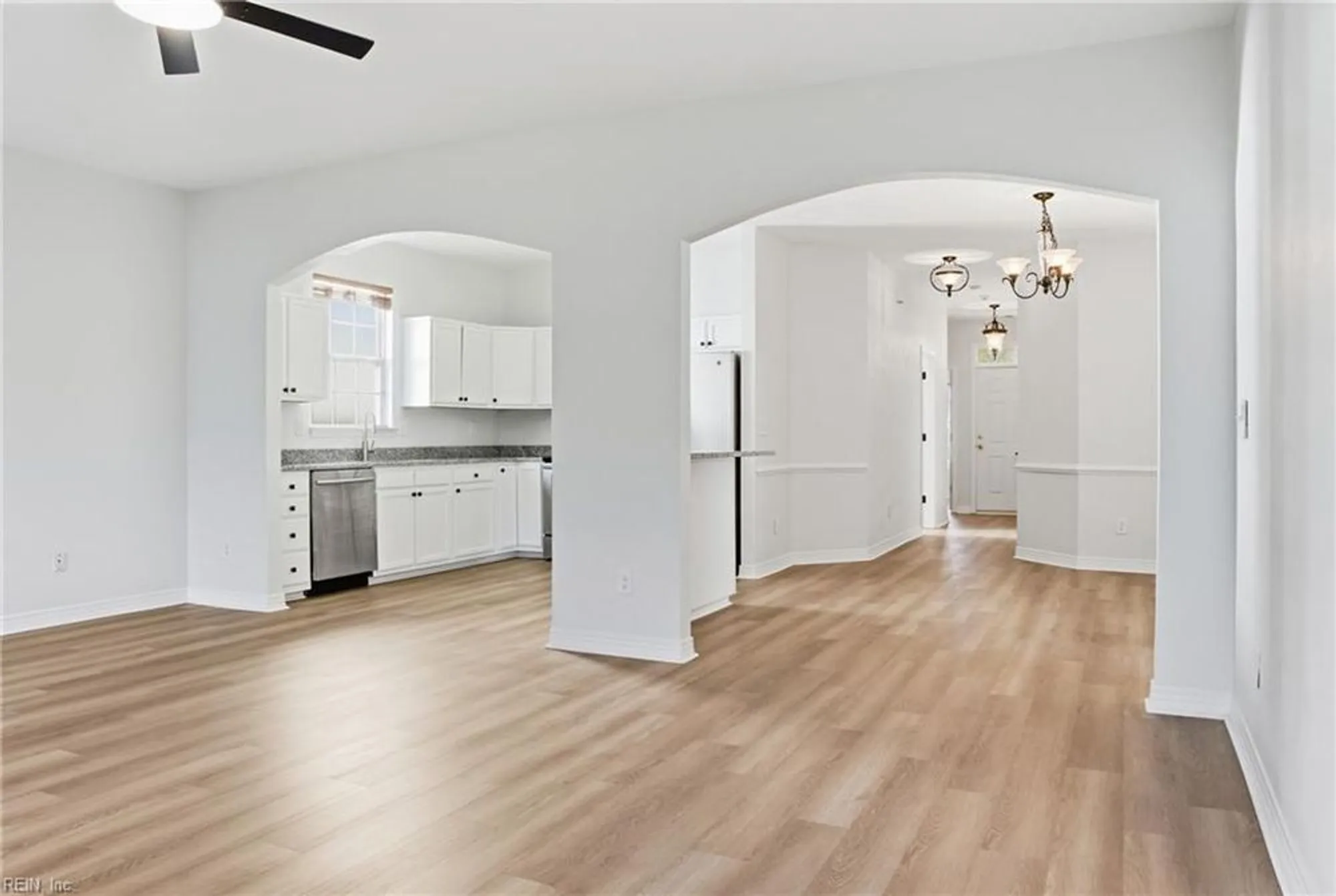 Property Slideshow image 22 of 35 | 2701 bach ln, Virginia Beach, VA, 23456