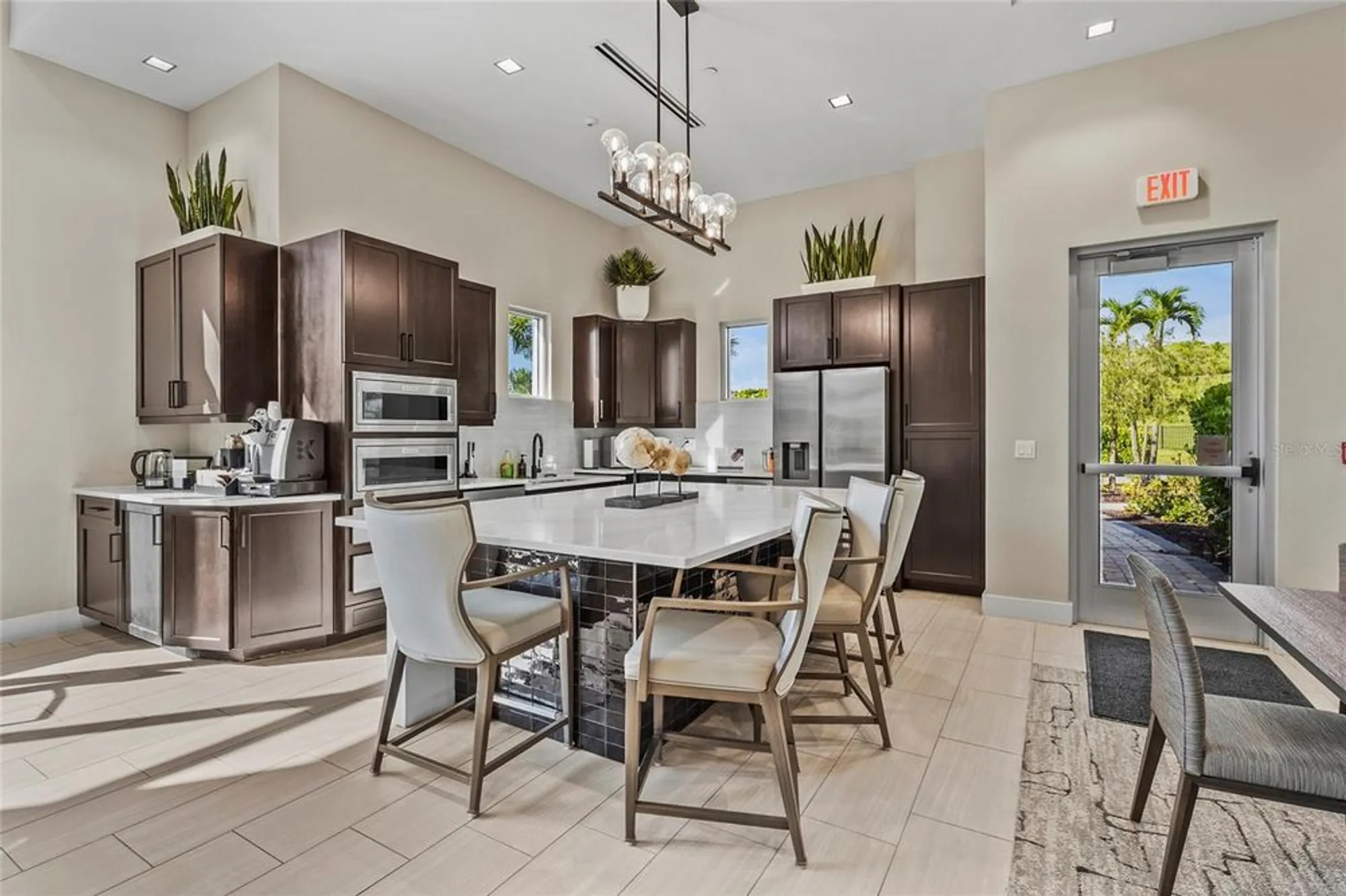 Property Slideshow image 66 of 84 | 6253 mesa gln, Bradenton, FL, 34203