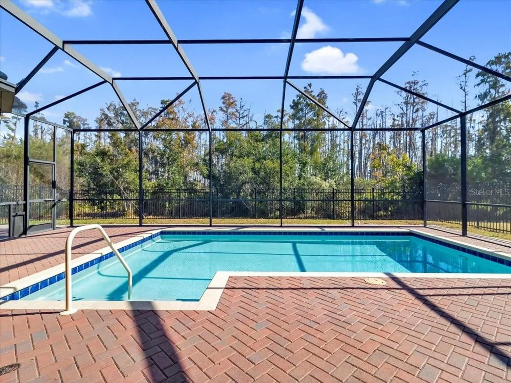 Property Slideshow image 54 of 76 | 16308 garnet glen pl, Wimauma, FL, 33598