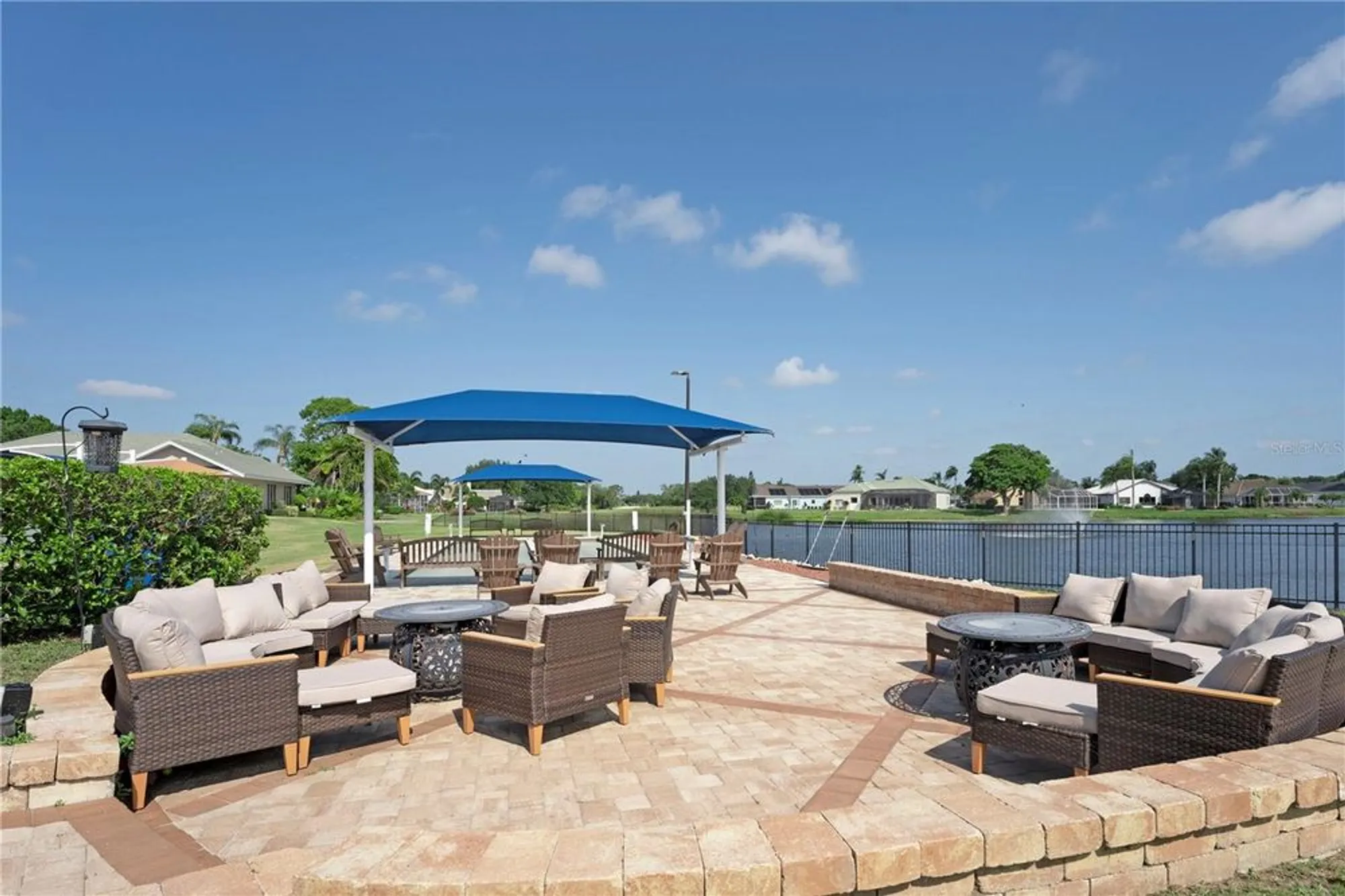 Property Slideshow image 54 of 70 | 6904 drewrys blf apt 803, Bradenton, FL, 34203