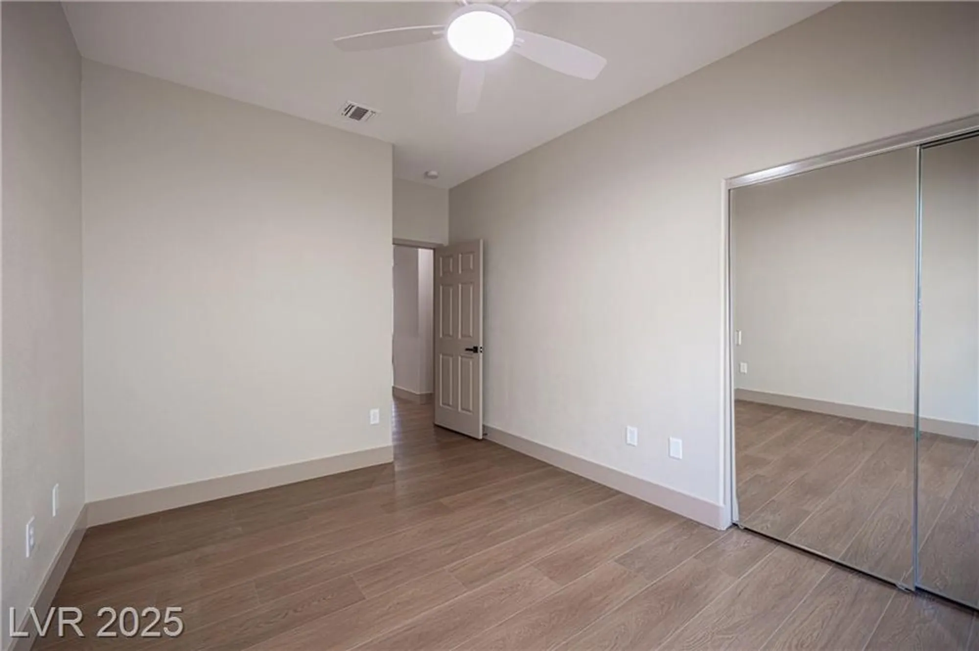 Property Slideshow image 14 of 27 | 1977 high mesa dr, Henderson, NV, 89012