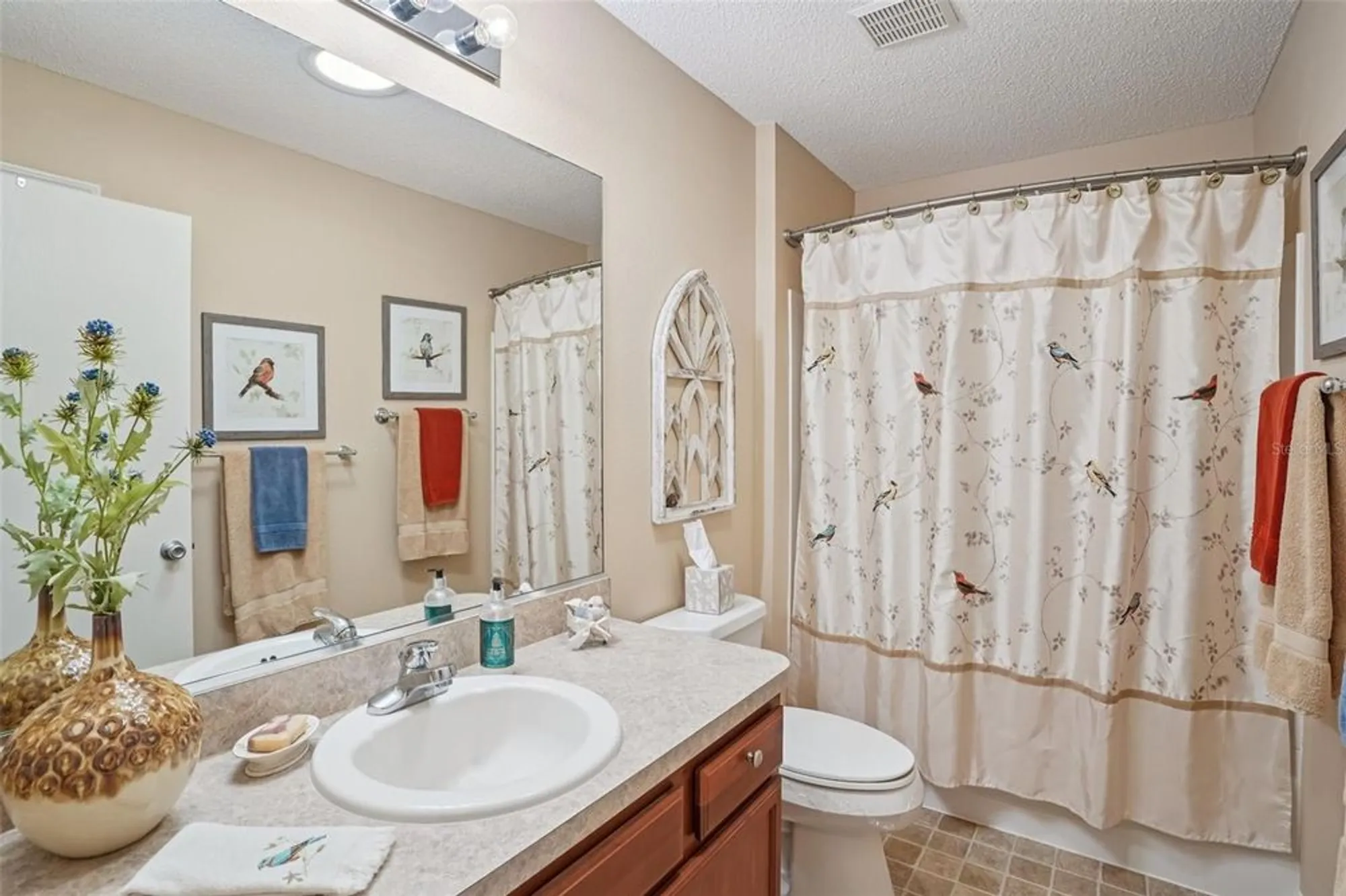 Property Slideshow image 23 of 47 | 2543 raintree dr, The Villages, FL, 32162