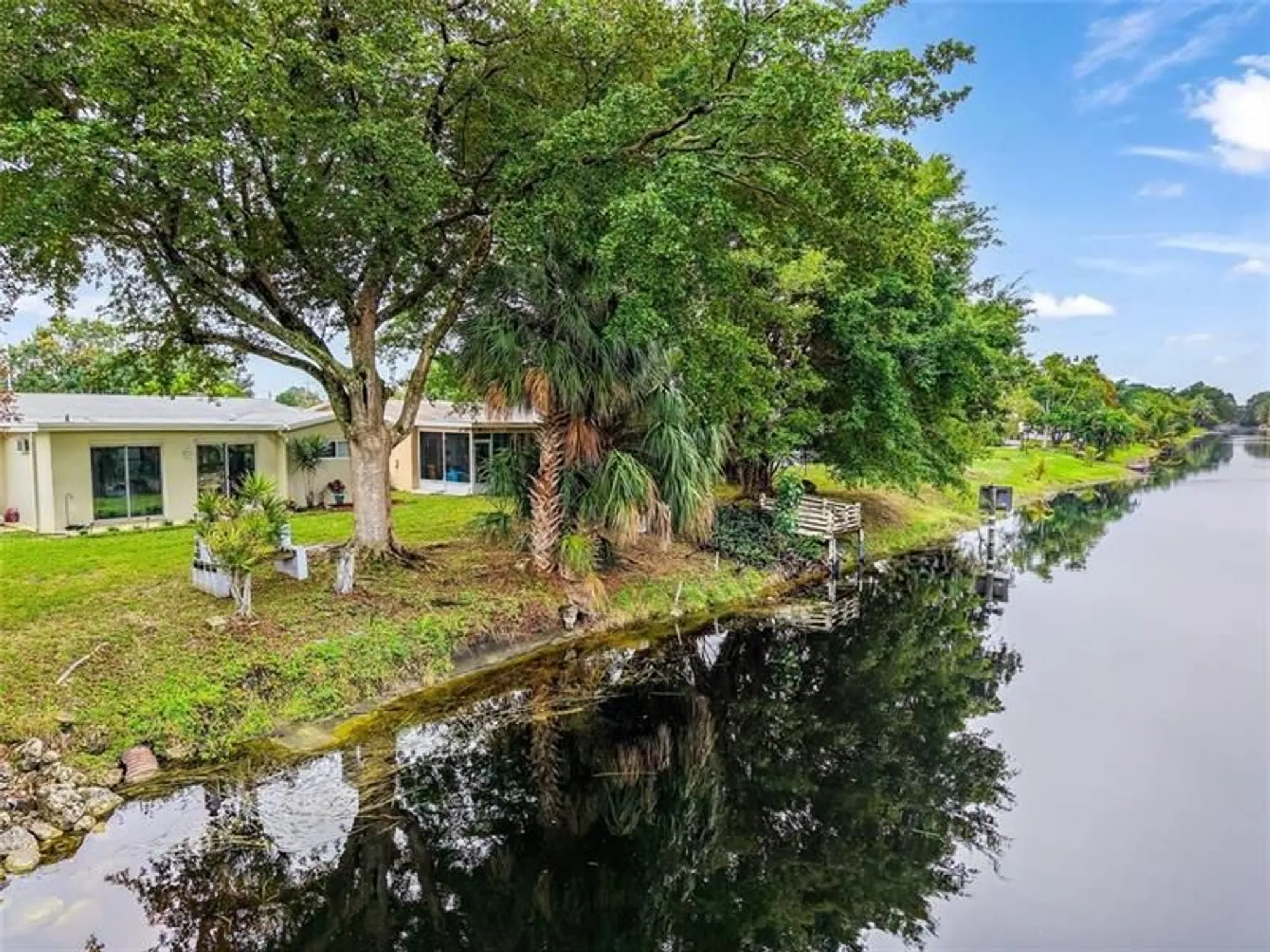 Property Slideshow image 2 of 30 | 985 nw 69th ave, Margate, FL, 33063