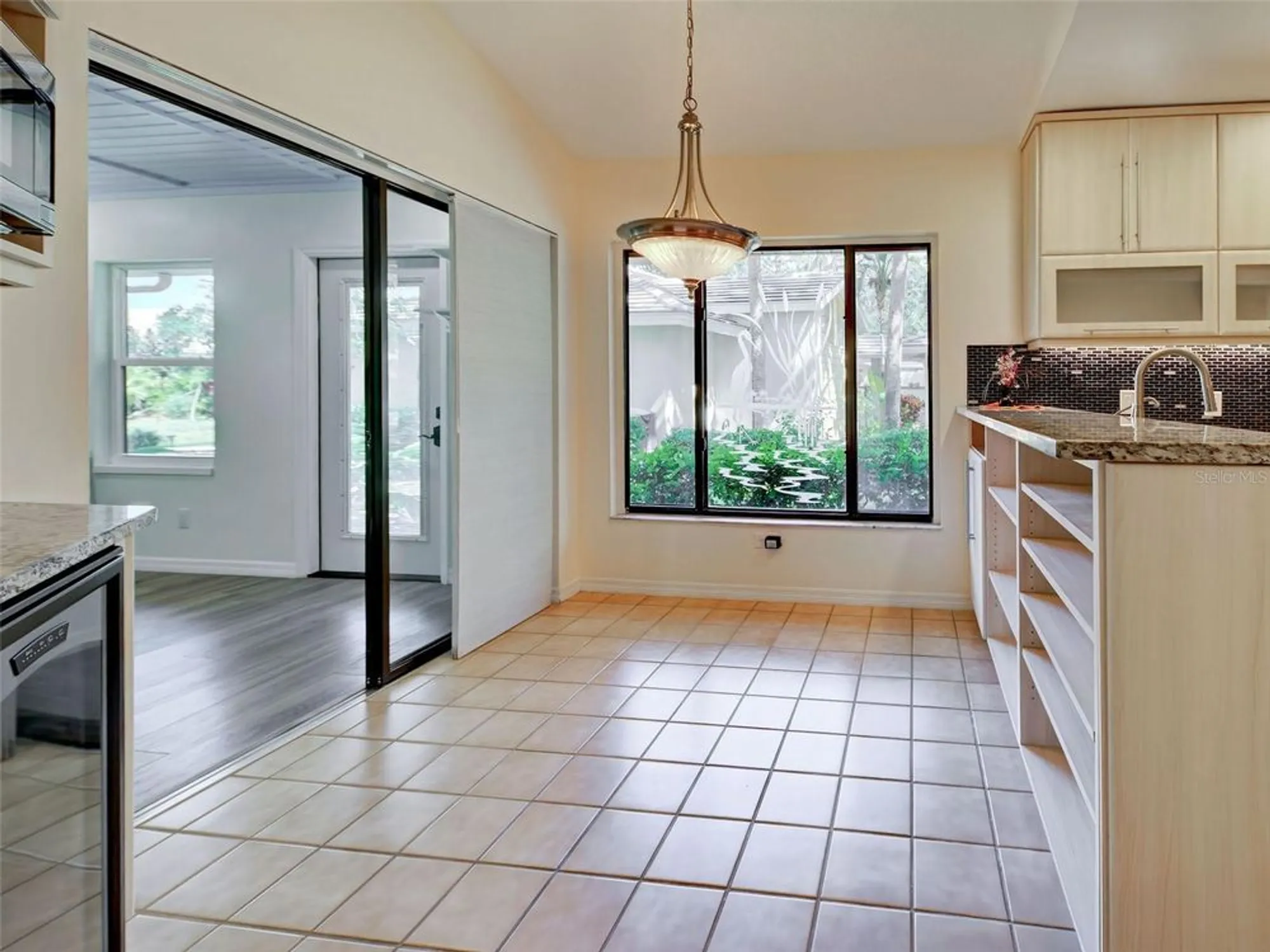 Property Slideshow image 22 of 68 | 263 southampton dr # 301, Venice, FL, 34293