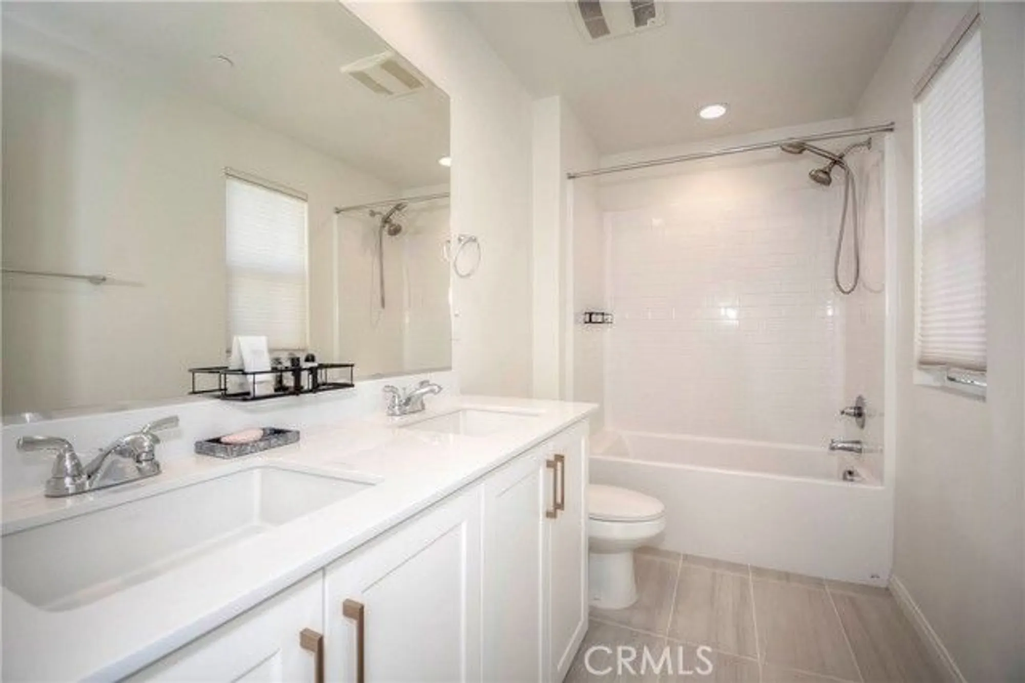 Property Slideshow image 38 of 45 | 24218 hillcrest dr, Corona, CA, 92883