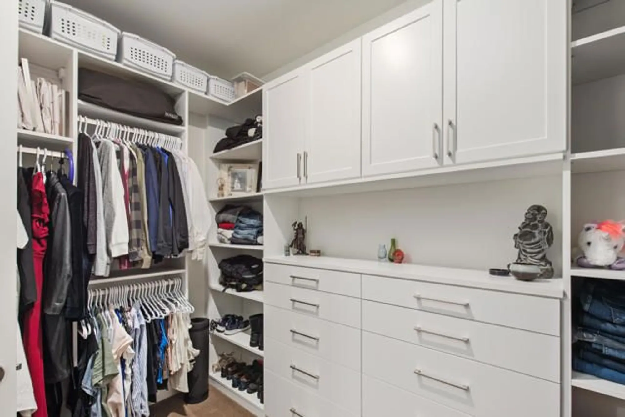 Property Slideshow image 10 of 42 | 82420 round valley dr, Indio, CA, 92201