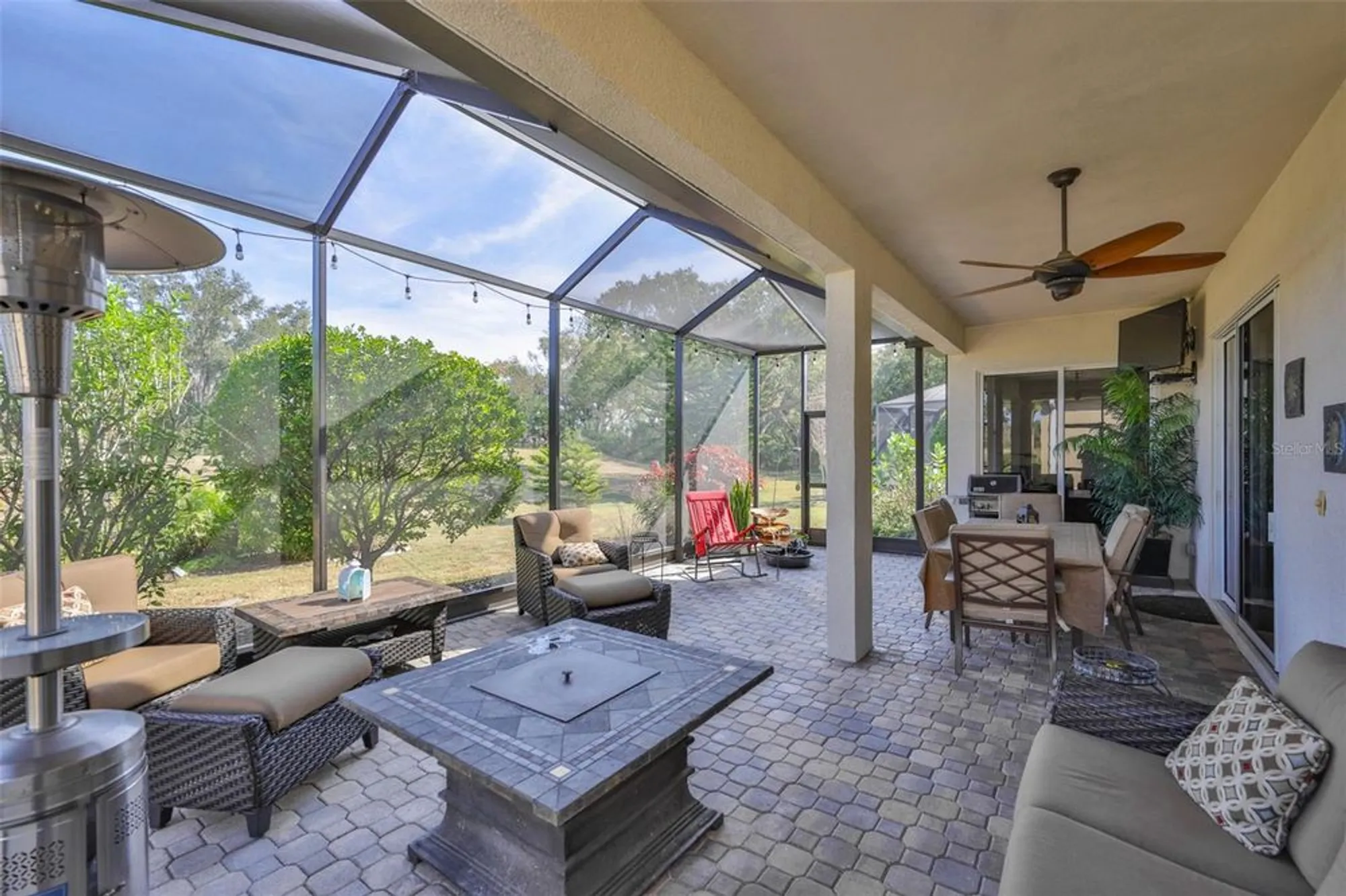Property Slideshow image 27 of 38 | 818 king leon way, Sun City Center, FL, 33573
