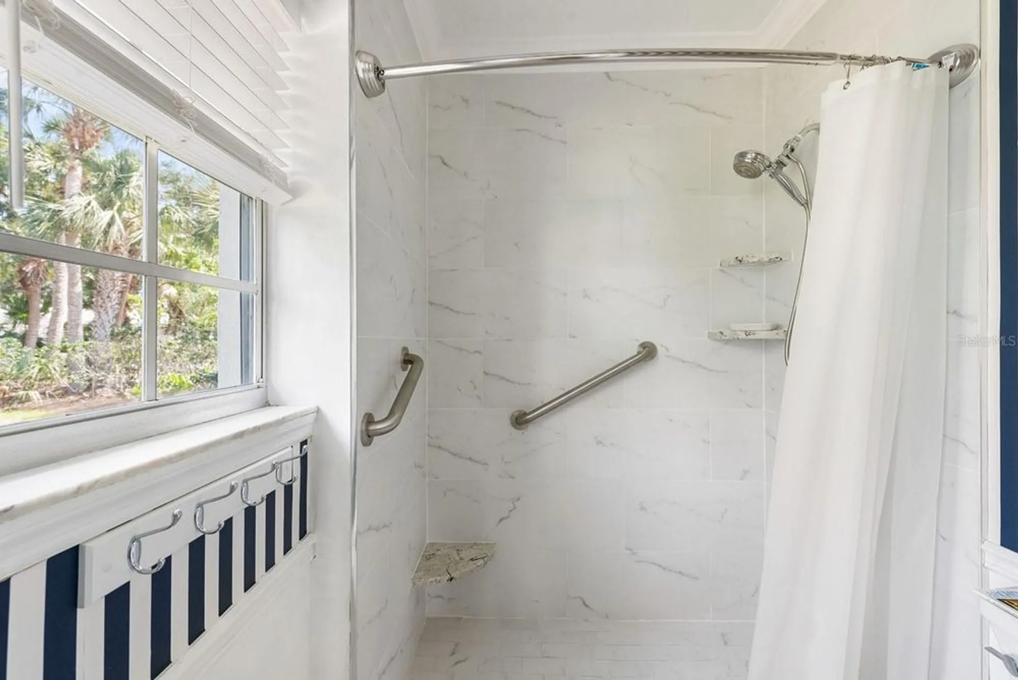 Property Slideshow image 23 of 73 | 1 curacao cir 44, Englewood, FL, 34223