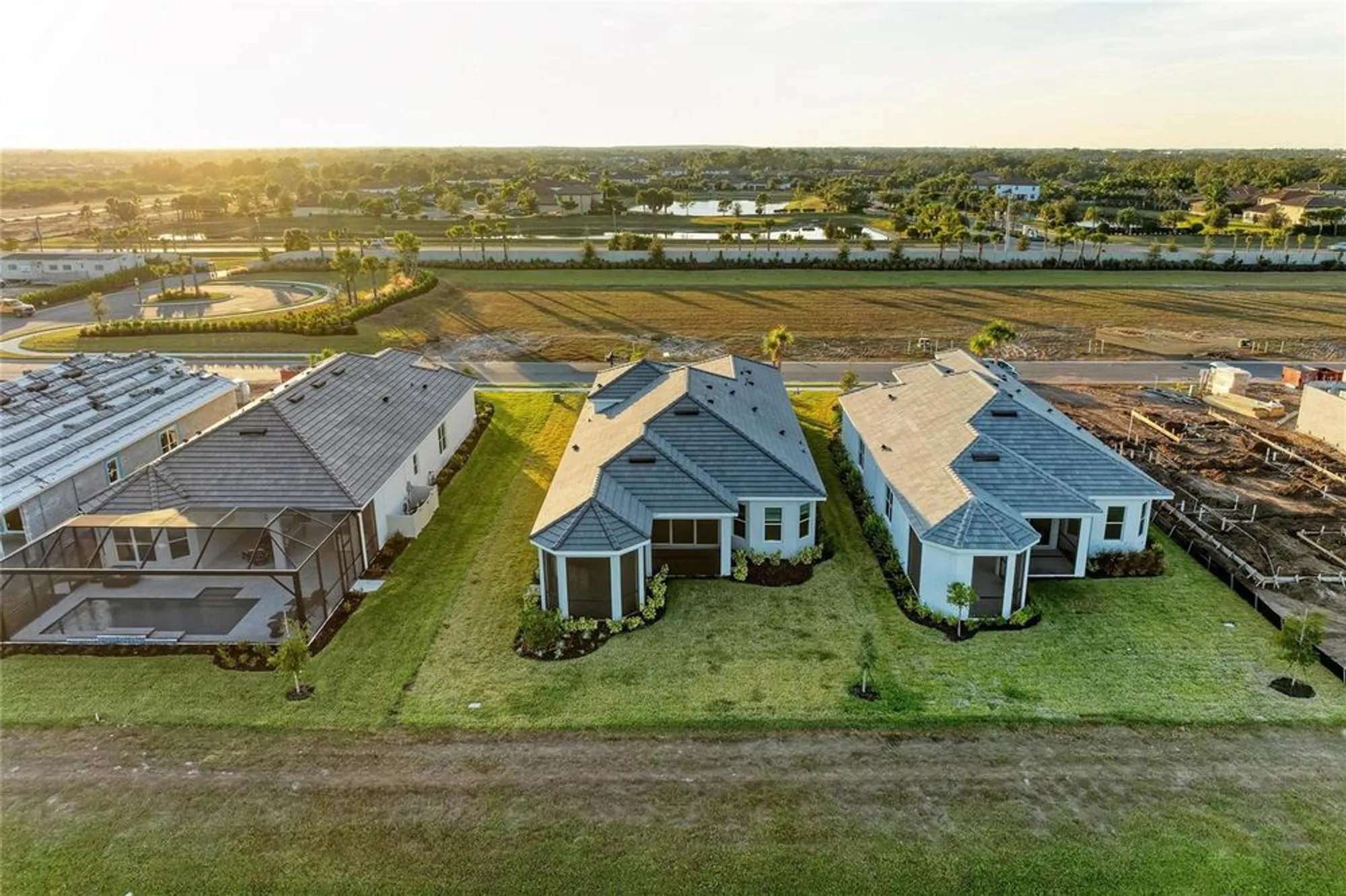 Property Slideshow image 11 of 72 | 3303 vicenza ct, Lakewood Ranch, FL, 34211