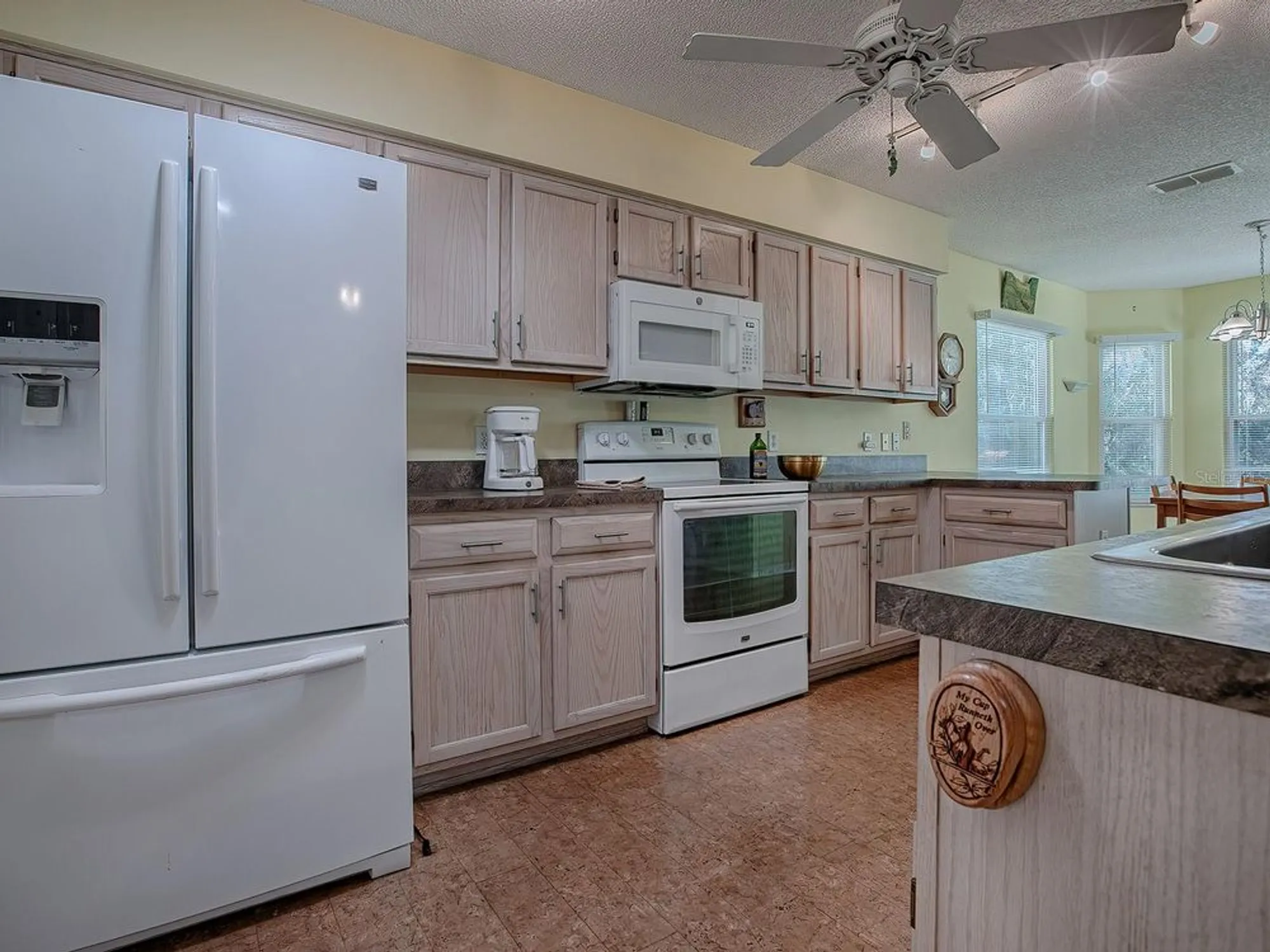 Property Slideshow image 13 of 38 | 32622 oak park dr, Leesburg, FL, 34748
