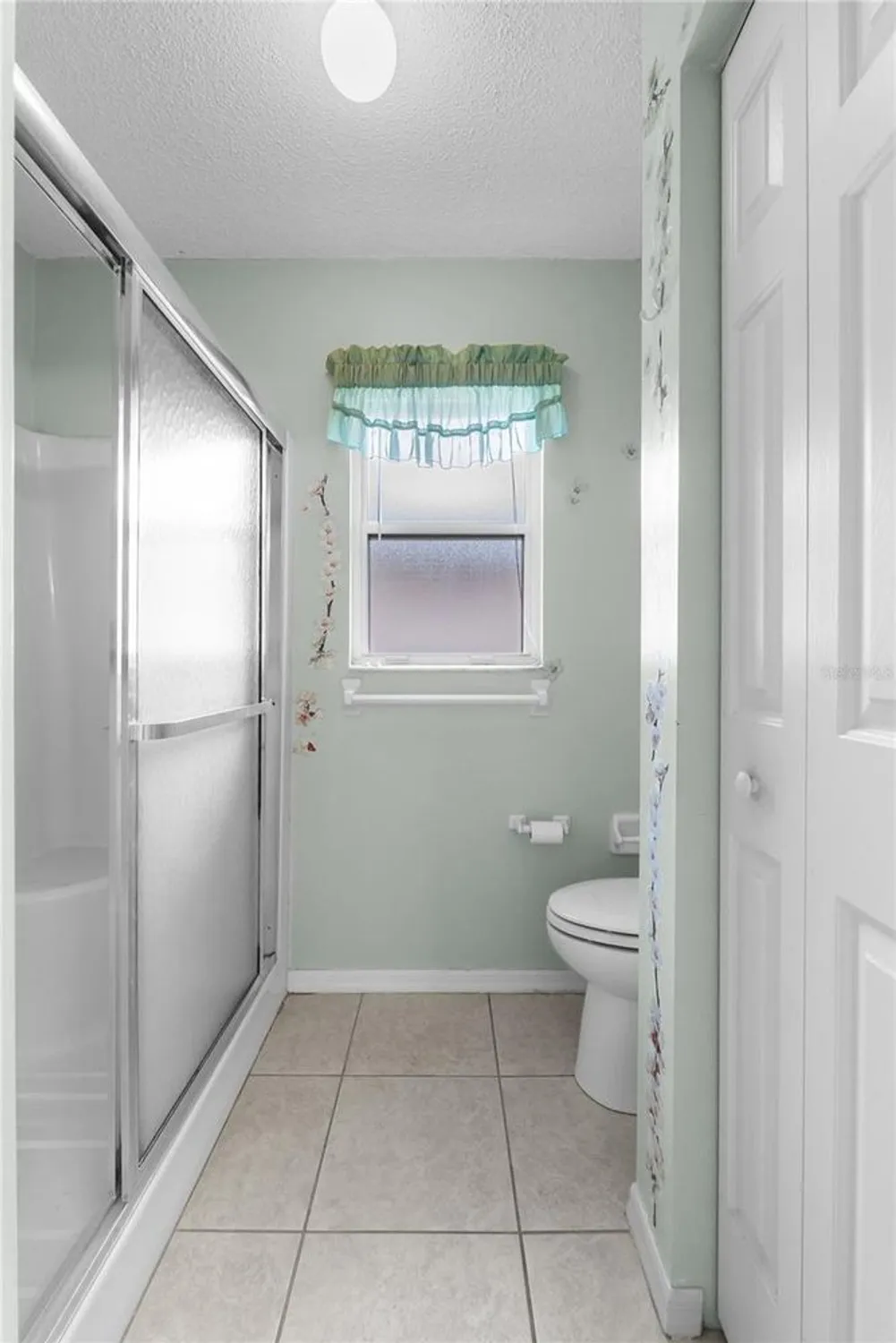 Property Slideshow image 18 of 35 | 2244 silver lakes dr, Lakeland, FL, 33810