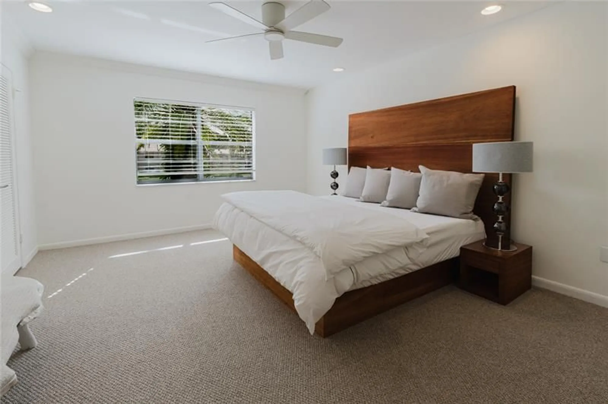 Property Slideshow image 5 of 32 | 9277 vista del lago apt 39b, Boca Raton, FL, 33428