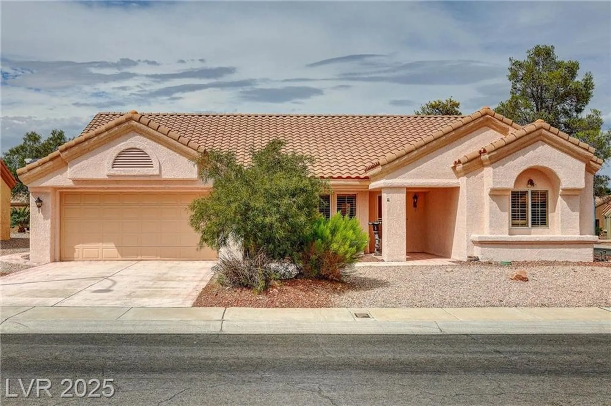 Property Slideshow image 1 of 35 | 8500 linderwood dr, Las Vegas, NV, 89134
