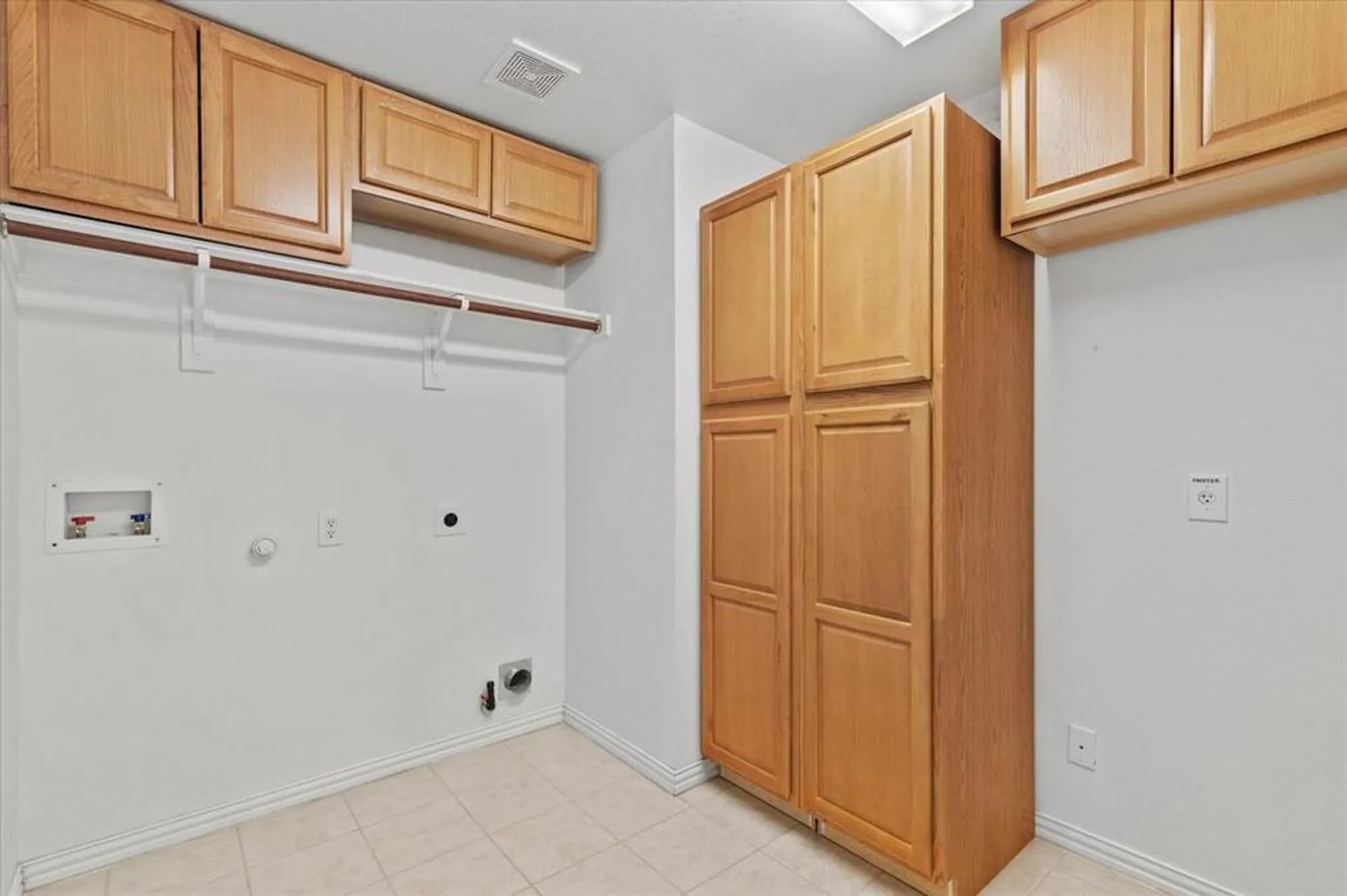 Property Slideshow image 24 of 37 | 927 oakland hills dr, Fairview, TX, 75069