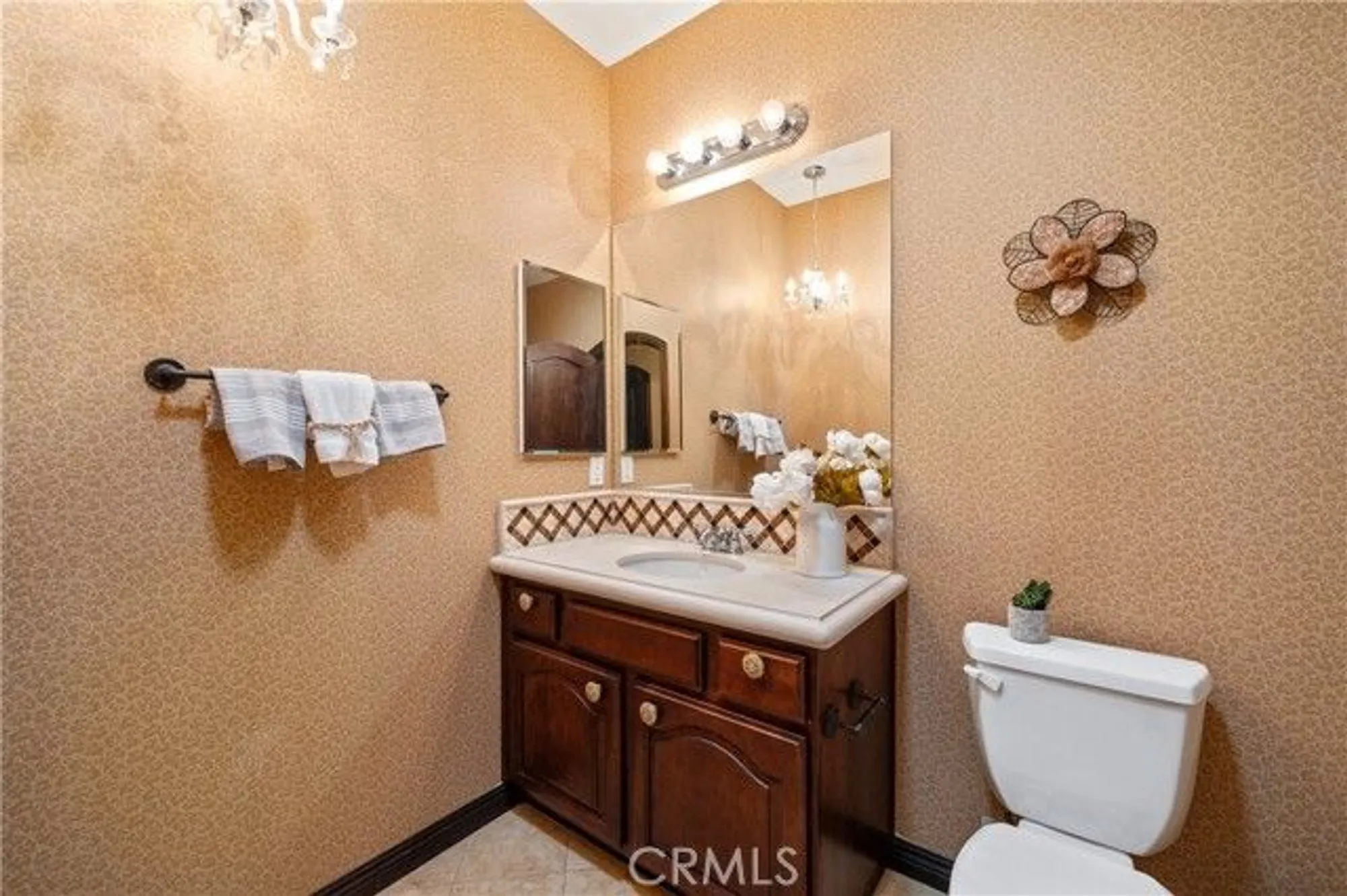 Property Slideshow image 40 of 62 | 233 eagle ln, Hemet, CA, 92545