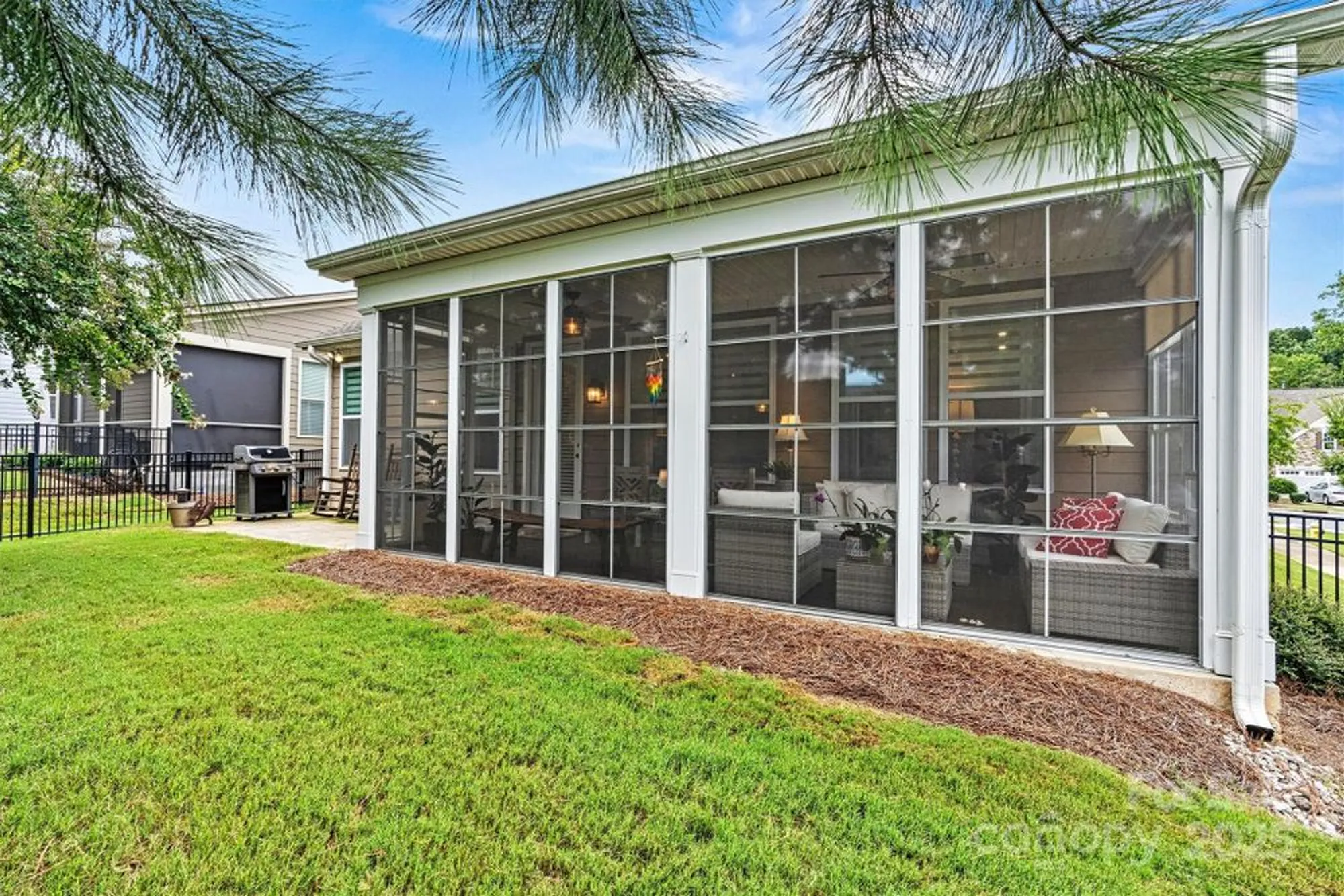 Property Slideshow image 32 of 43 | 8218 festival way, Charlotte, NC, 28215