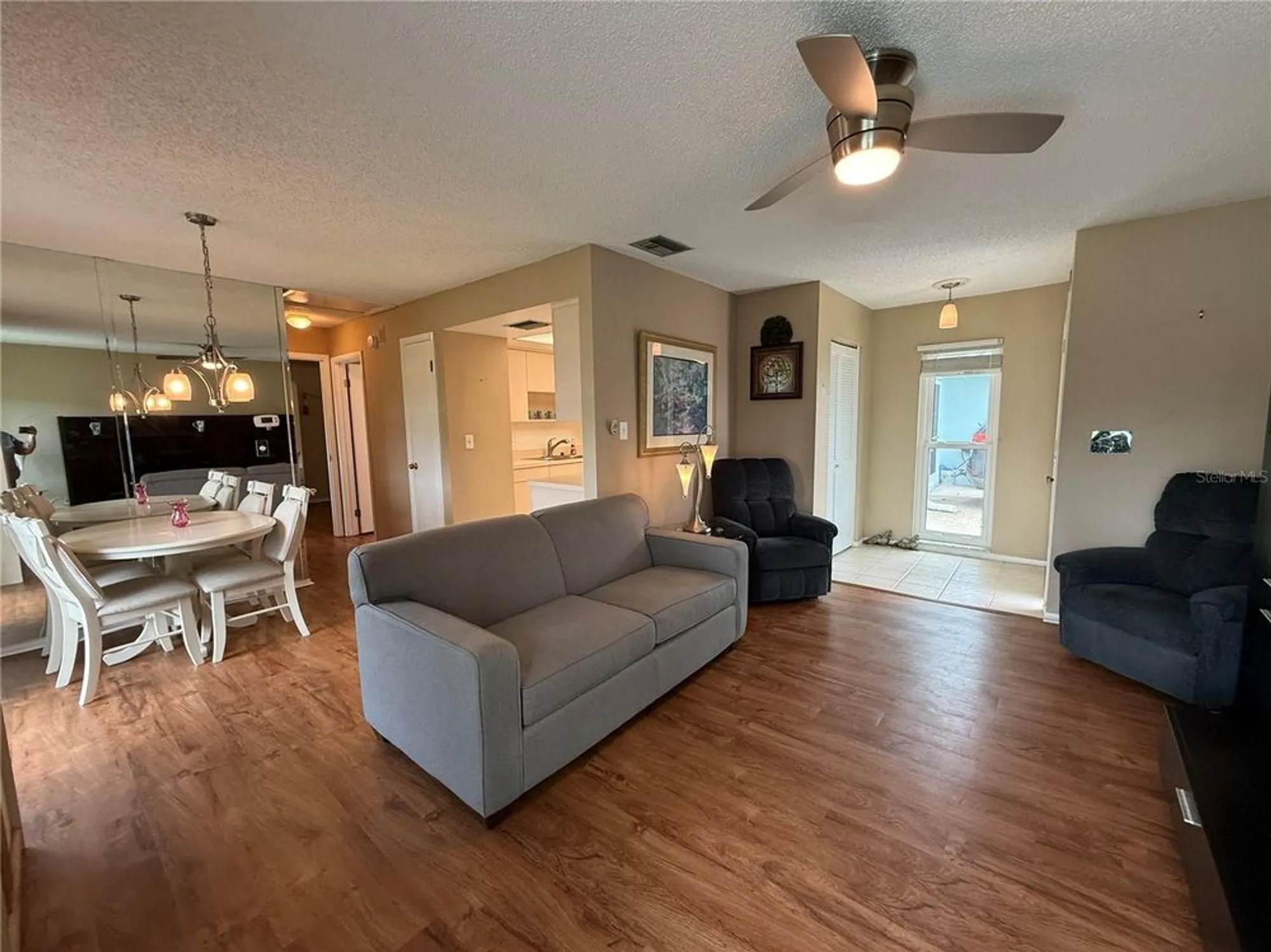 Property Slideshow image 13 of 51 | 2722 sherbrooke ln d, Palm Harbor, FL, 34684