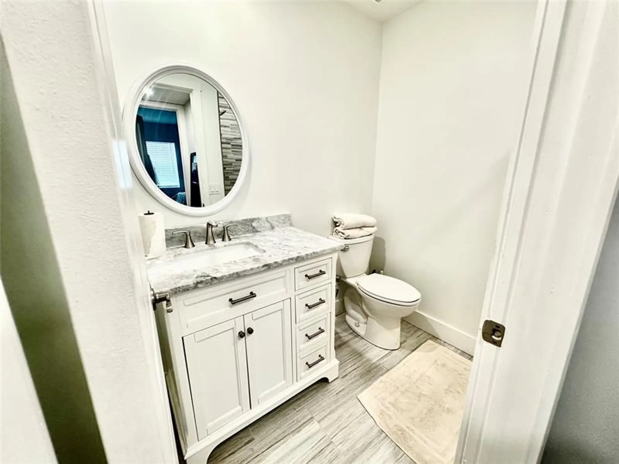 Property Slideshow image 16 of 37 | 710 flanders o # 710, Delray Beach, FL, 33484