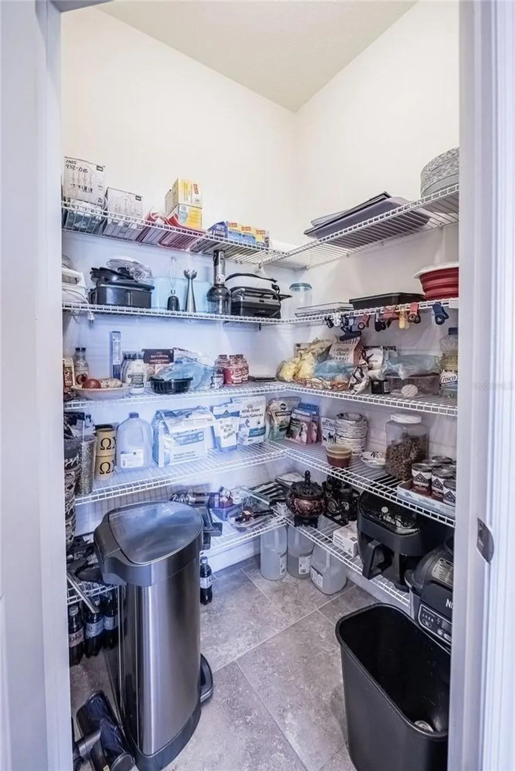 Property Slideshow image 22 of 52 | 2667 canyon crest dr, Lakeland, FL, 33811