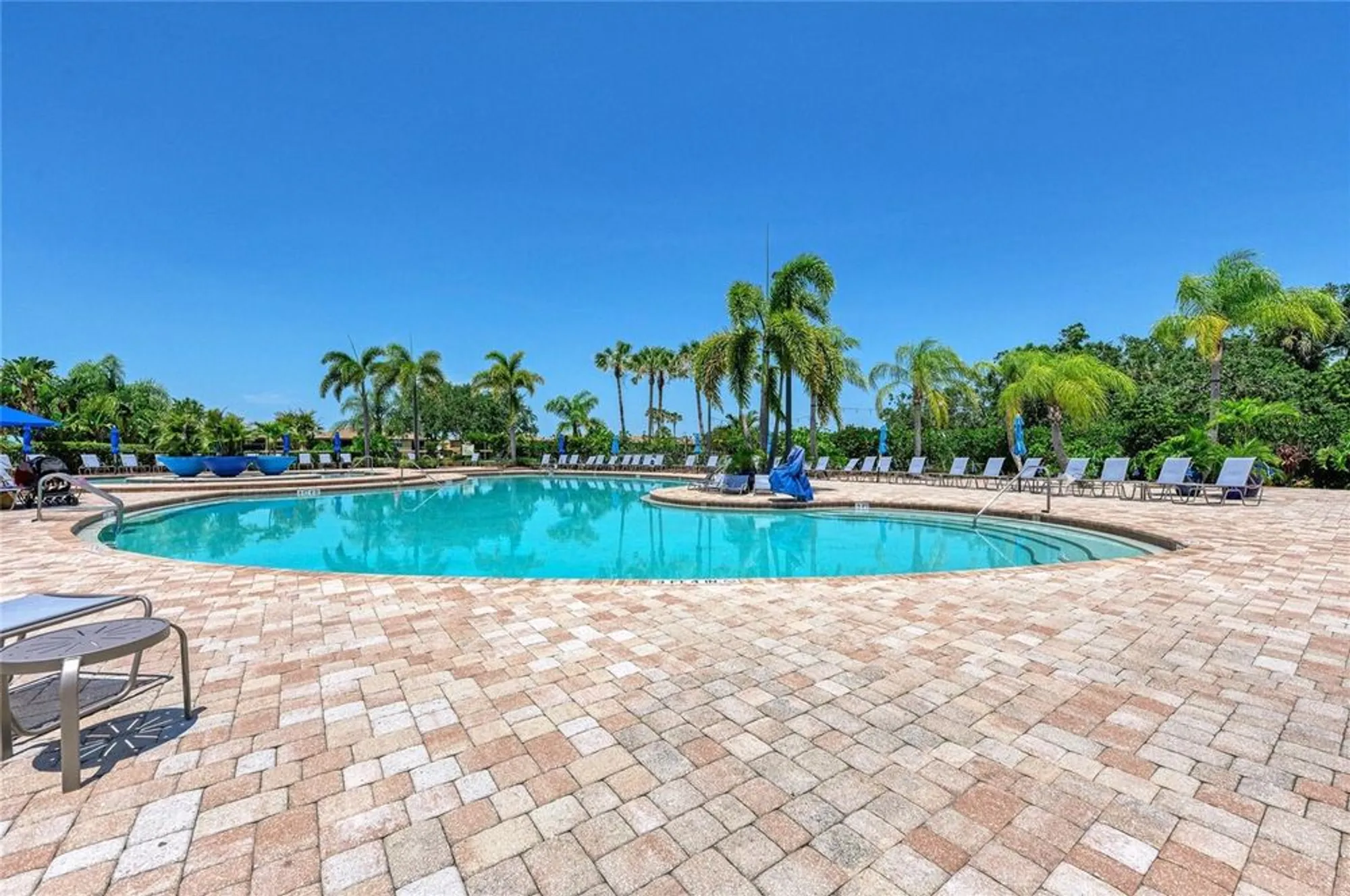 Property Slideshow image 49 of 63 | 350 river enclave ct, Bradenton, FL, 34212